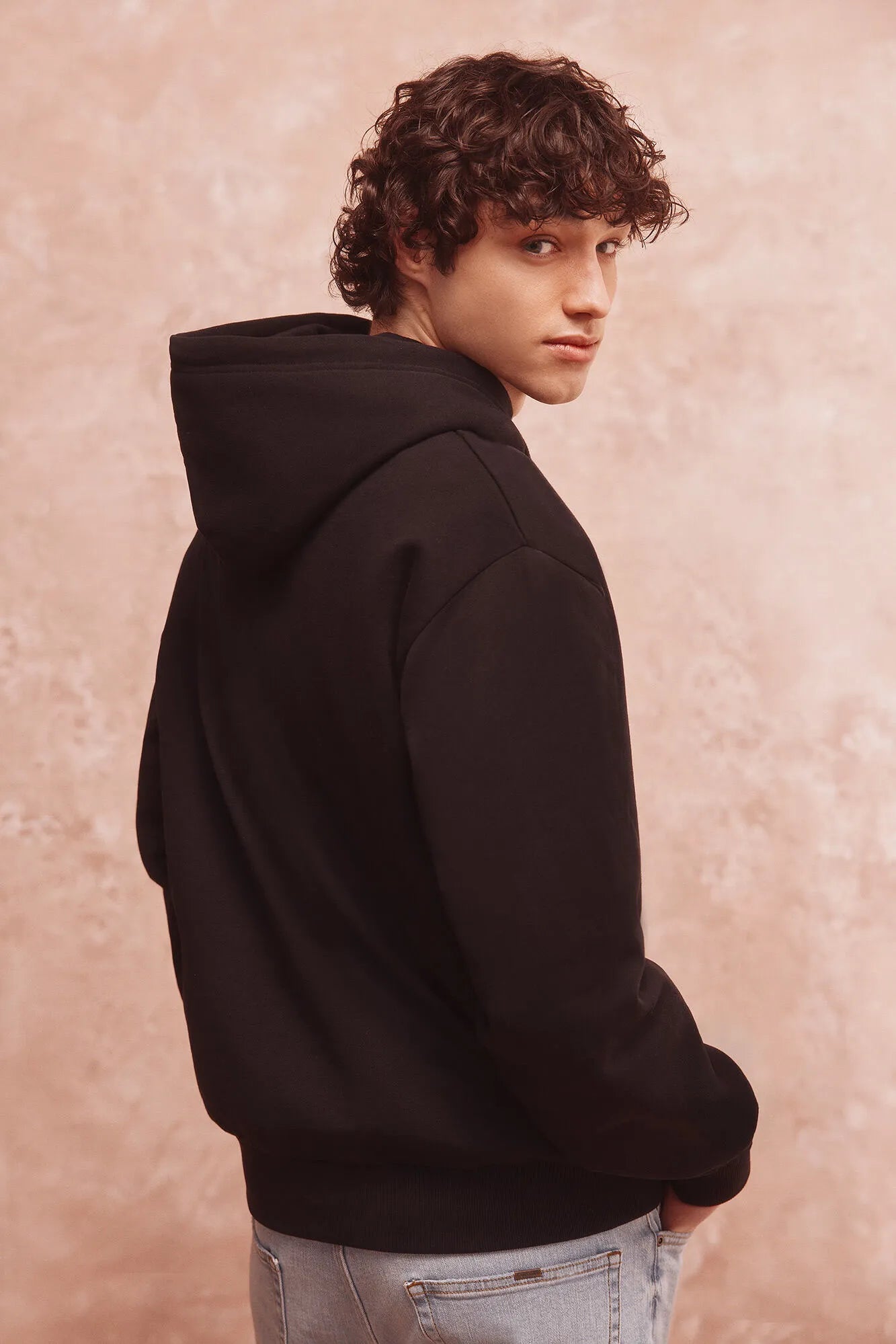 Springfield_Black_Skull Hooded Sweatshirt_0092117_01_03