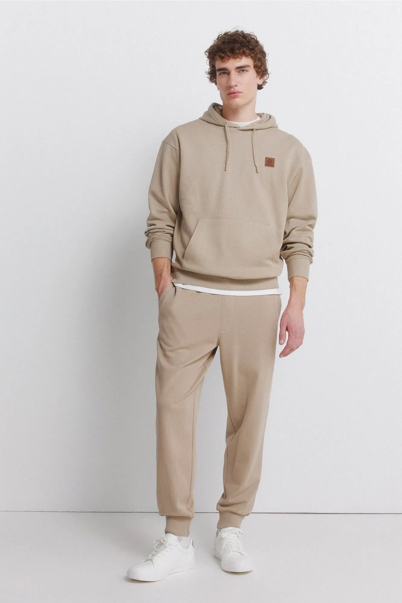 Springfield Beige Men Basic Jogger SKU: 0093184_36 Image 01