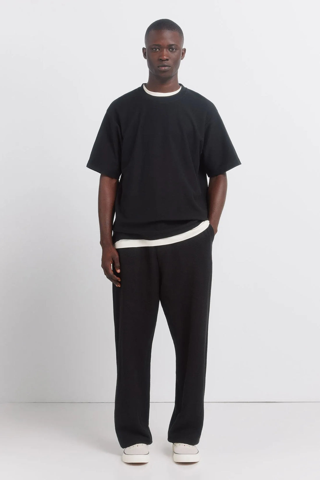 Springfield Black Men Straight Jogger Trousers SKU: 0093188_01 Image 01