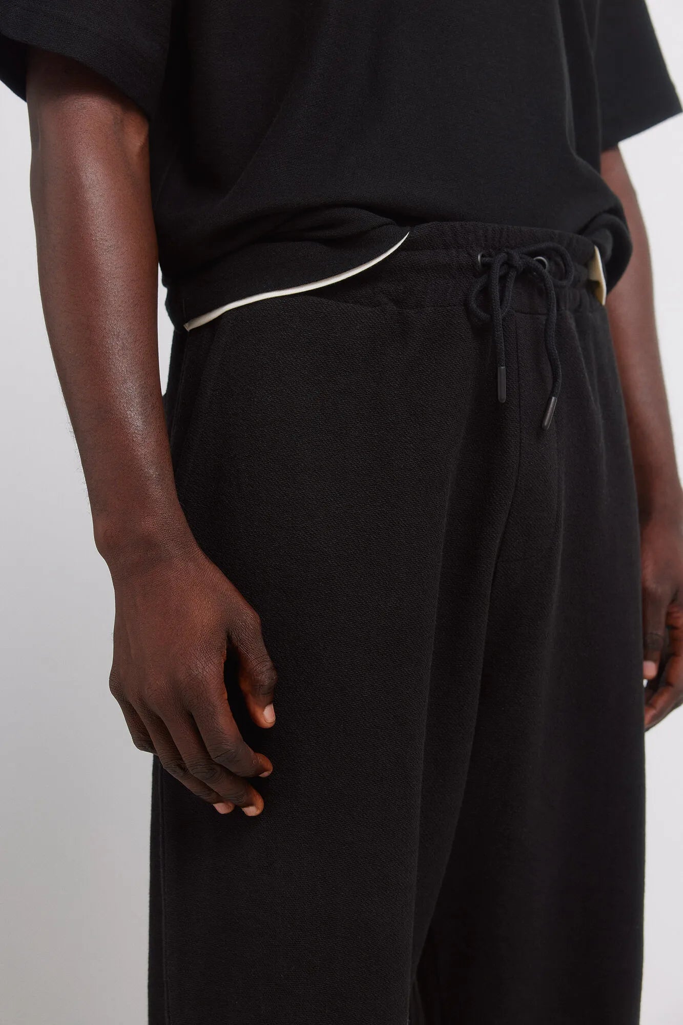 Springfield Black Men Straight Jogger Trousers SKU: 0093188_01 Image 04