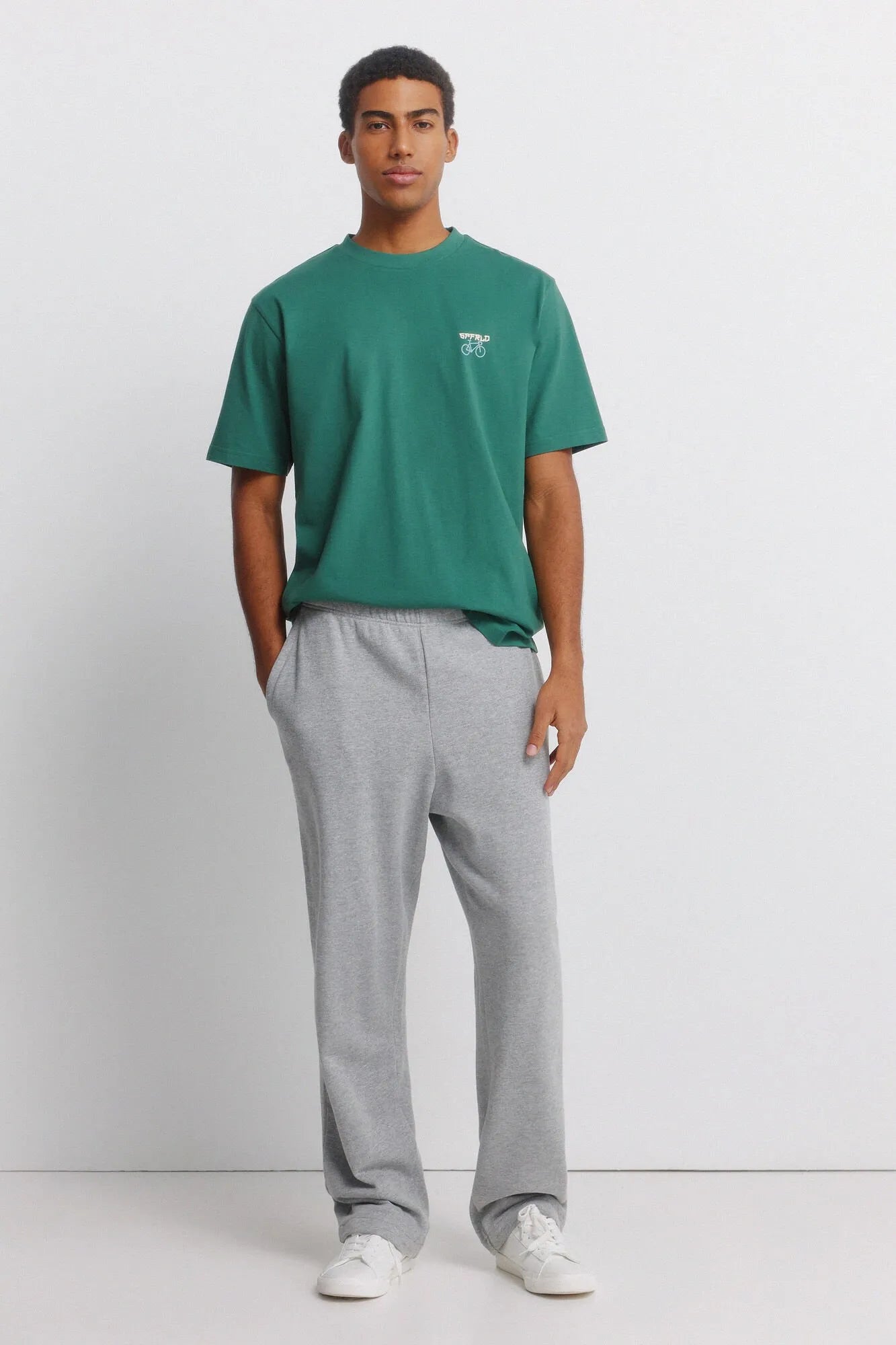Springfield Gray Men Wide Jogger Trousers SKU: 0093194_46 Image 01