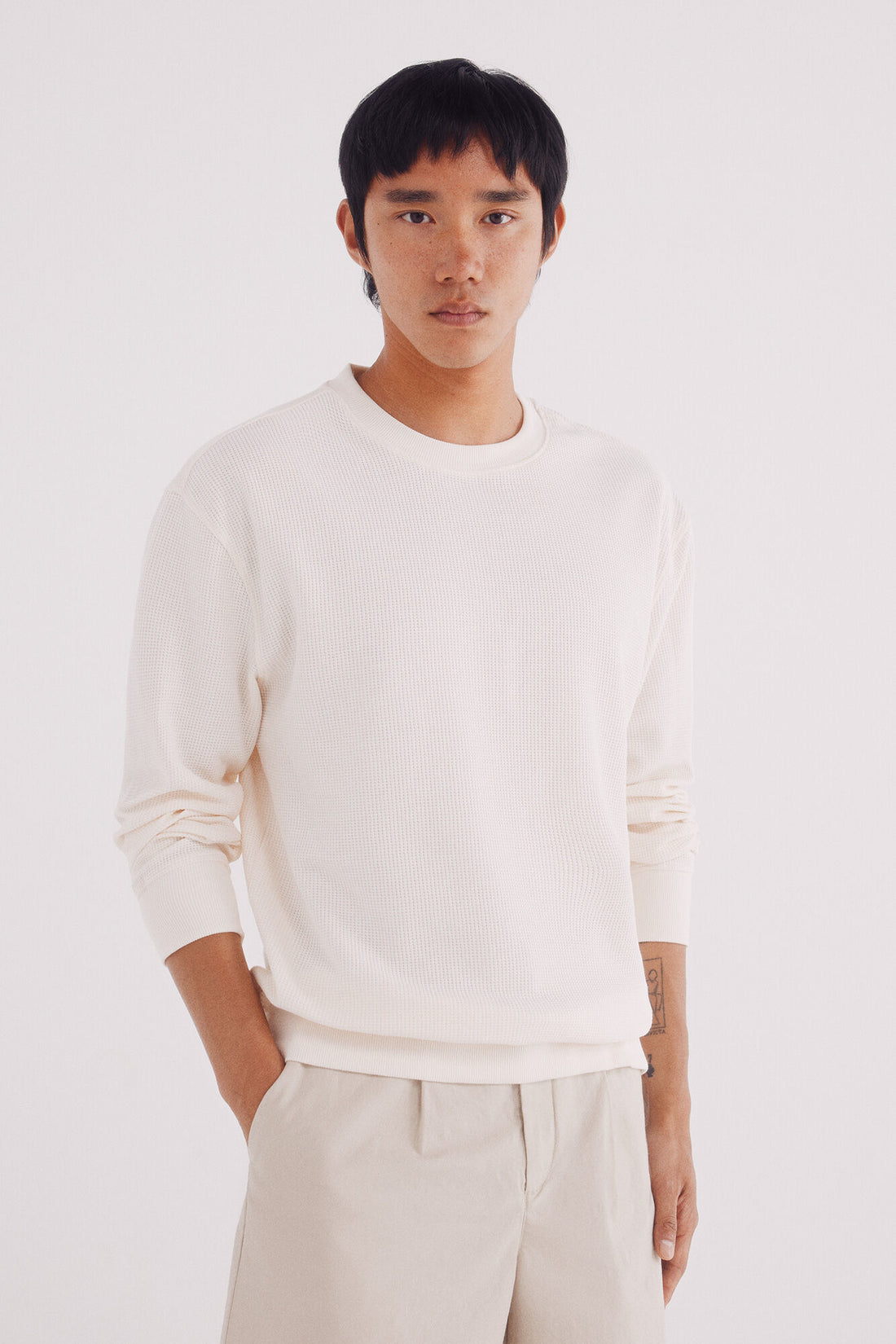 Springfield_White Print_Long Sleeve Waffle T-Shirt_0222060_97_01