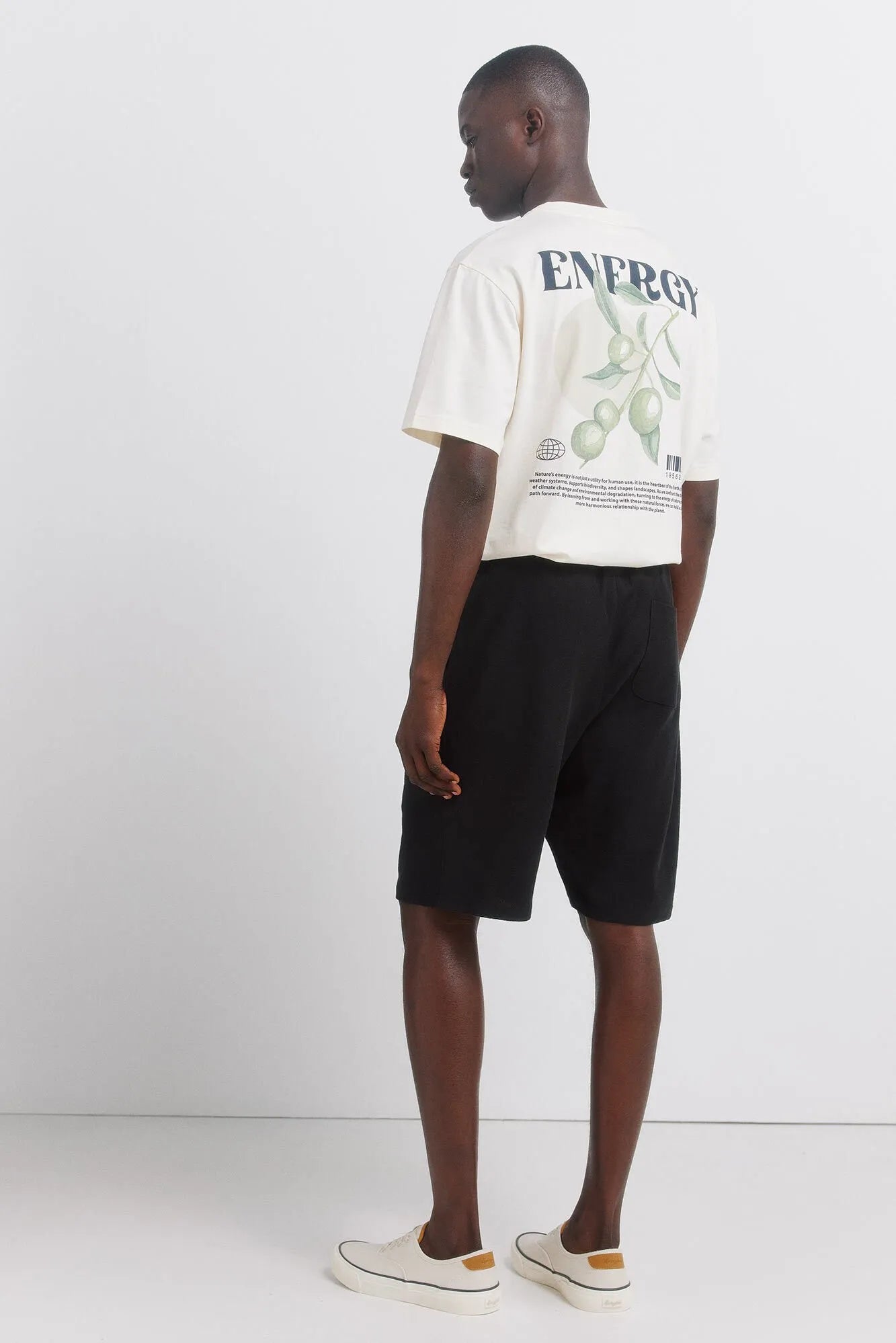 Springfield Black Men Fleece Bermuda Shorts SKU: 0223735_01 Image 05