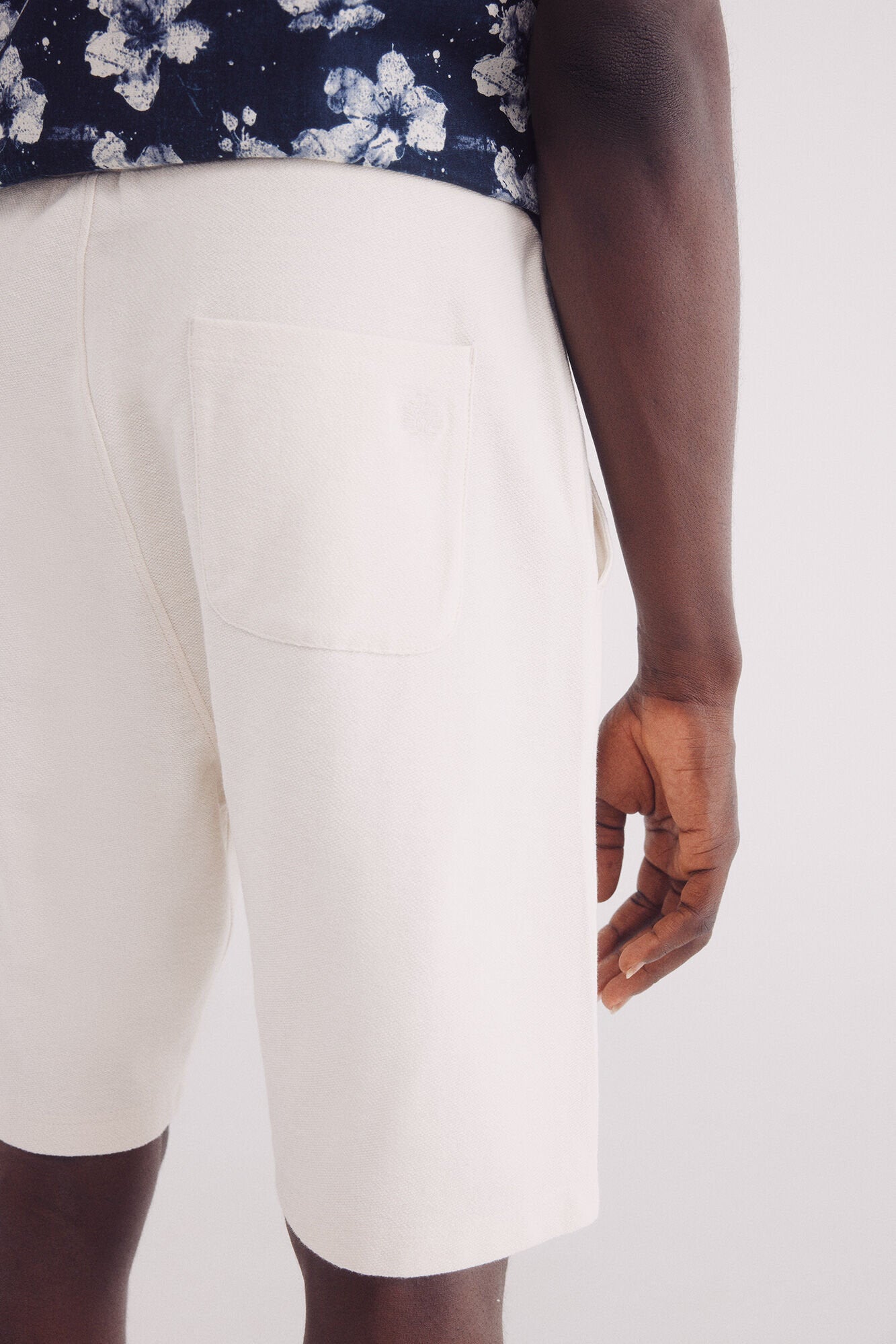 Springfield_Jogger Bermuda Shorts_0229785_97_05