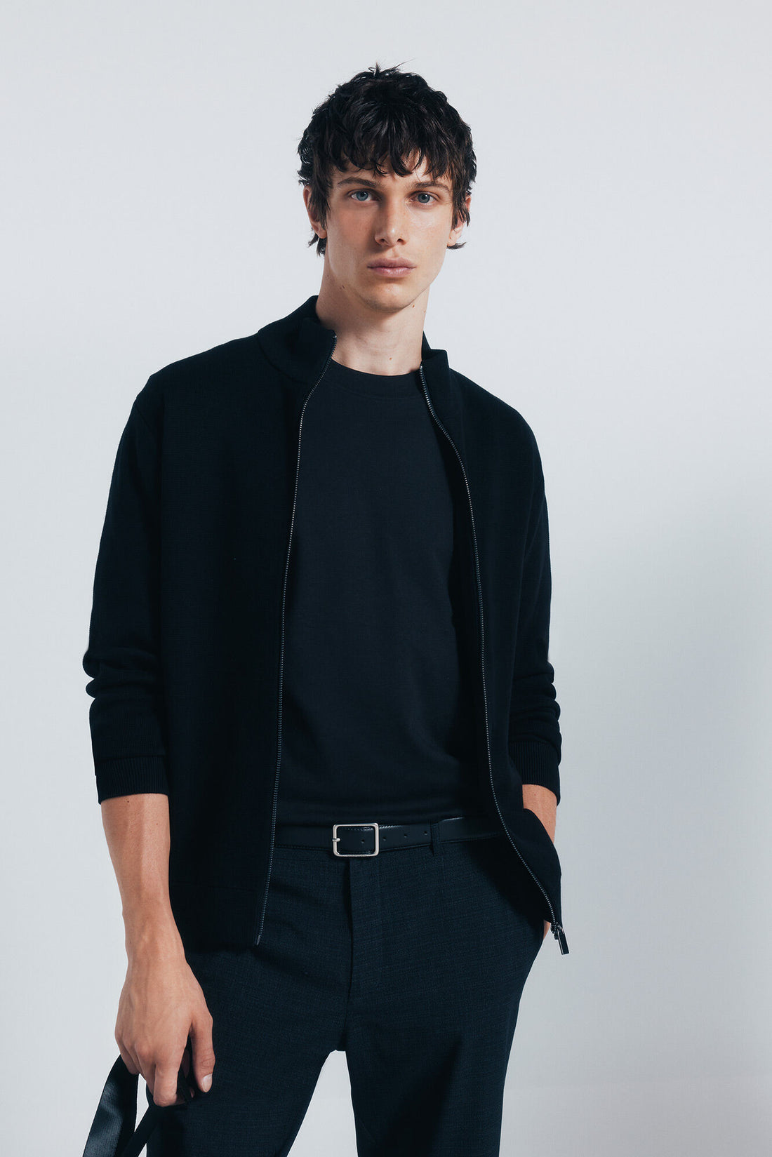 Springfield_Black_Milano Zip Fastening Cardigan_0232604_01_01