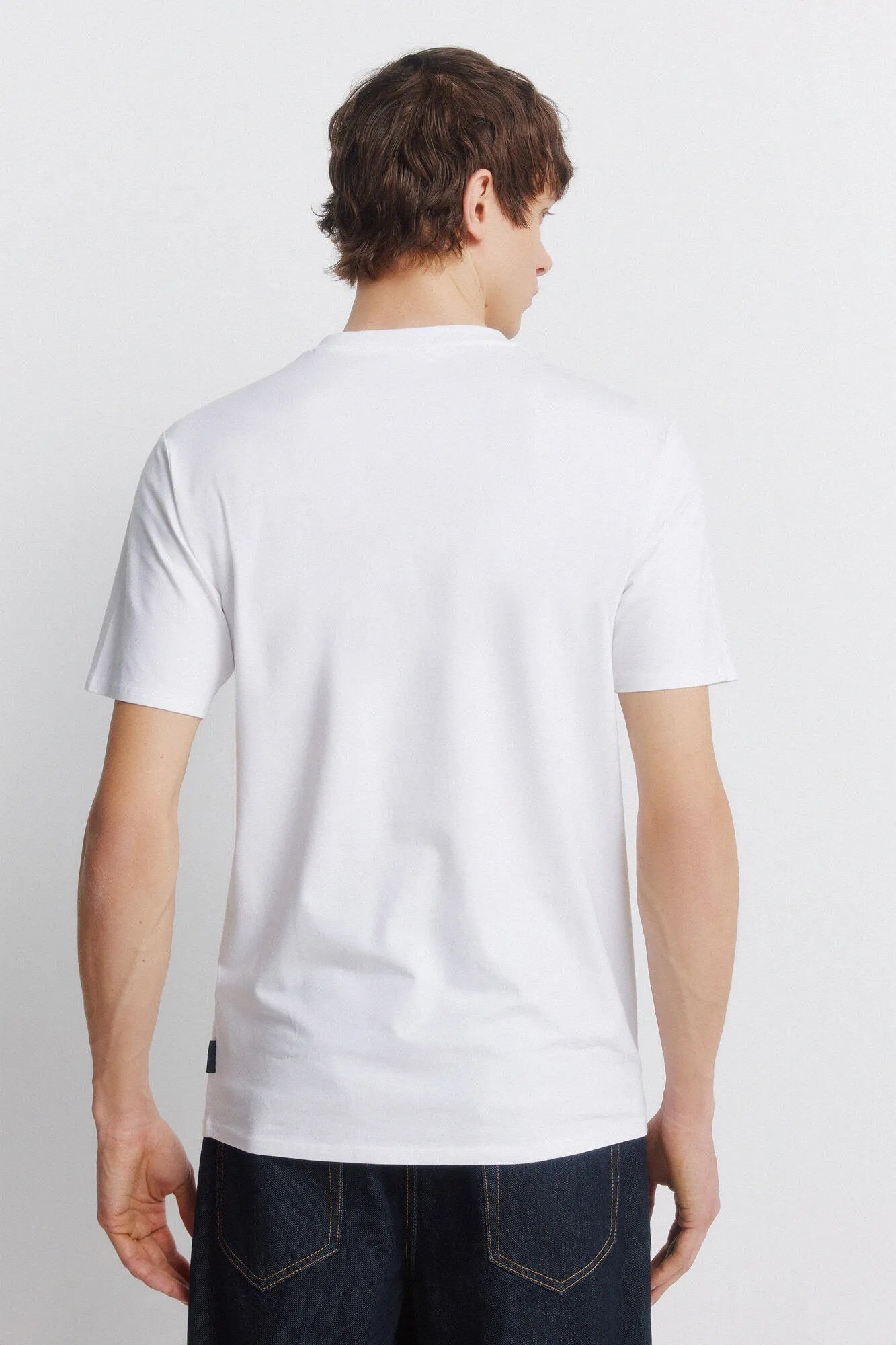 Springfield White Men Lycra V-Neck Slim Fit T-Shirt SKU: 0243379_99 Image 04