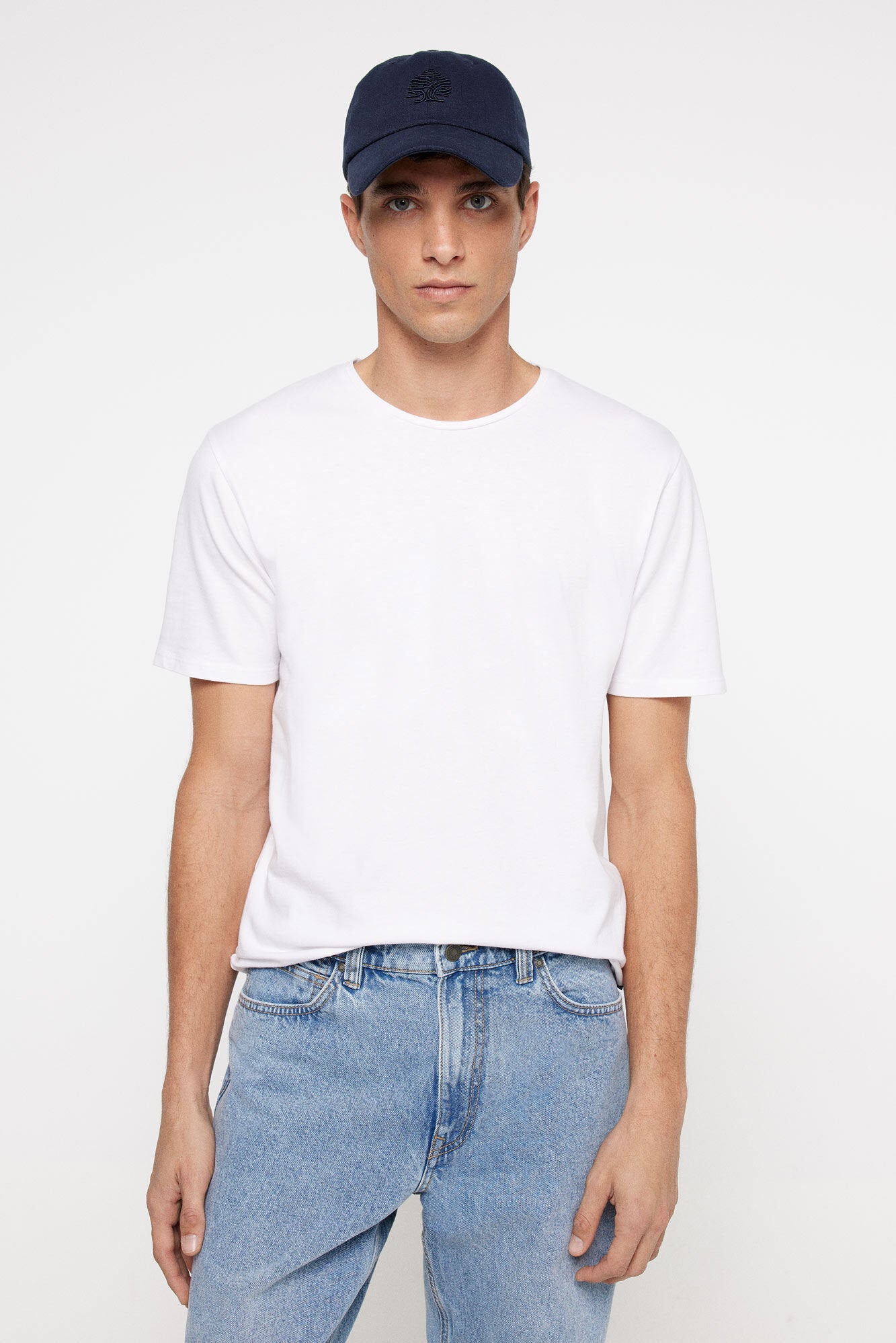 Basic Plain Crew Neck T Shirt_0247062_99_06