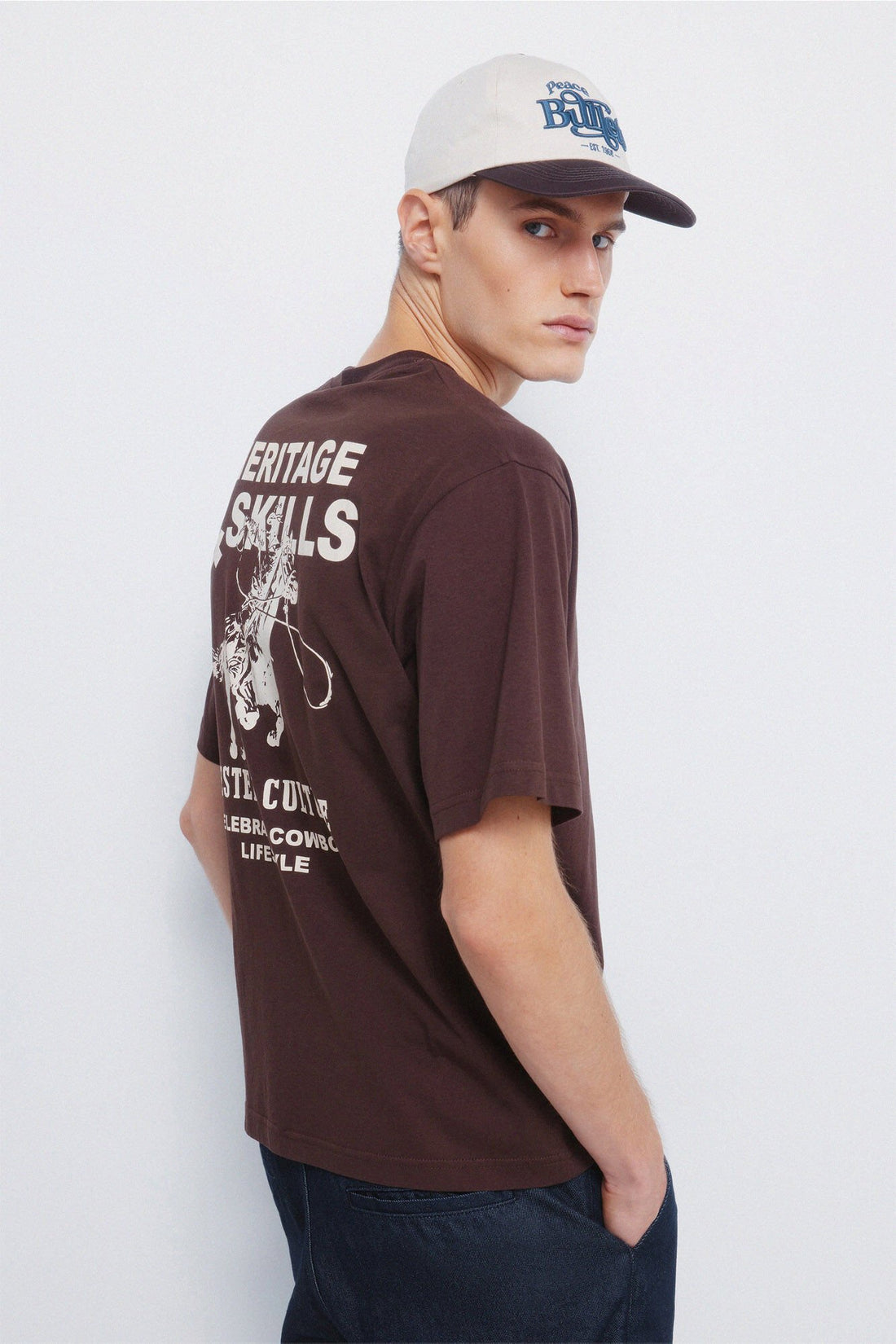 Springfield_Medium Brown_Heritage & Skills T-Shirt_0262923_31_01