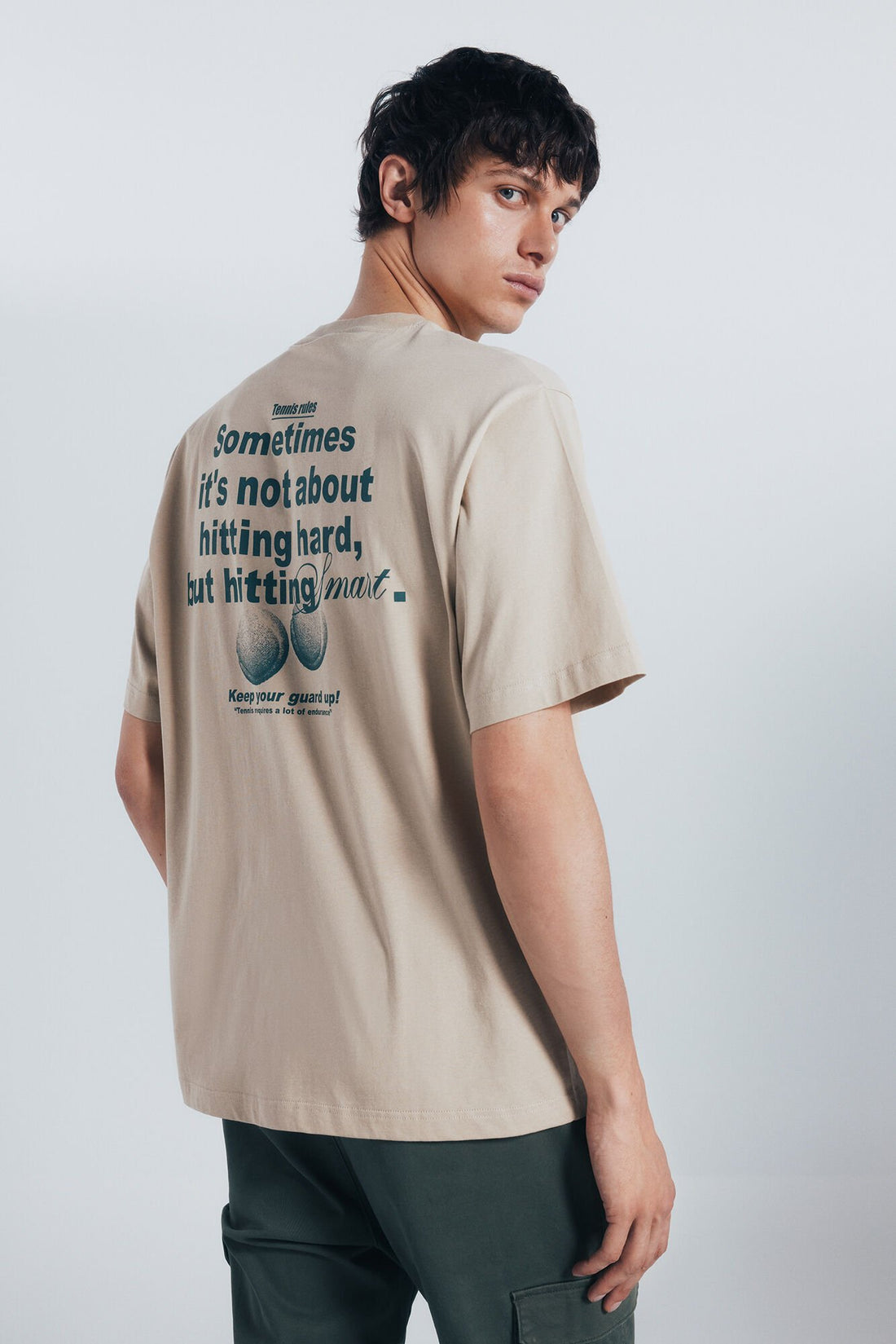 Springfield_Beige_Smart Tennis Shirt_0262945_51_01