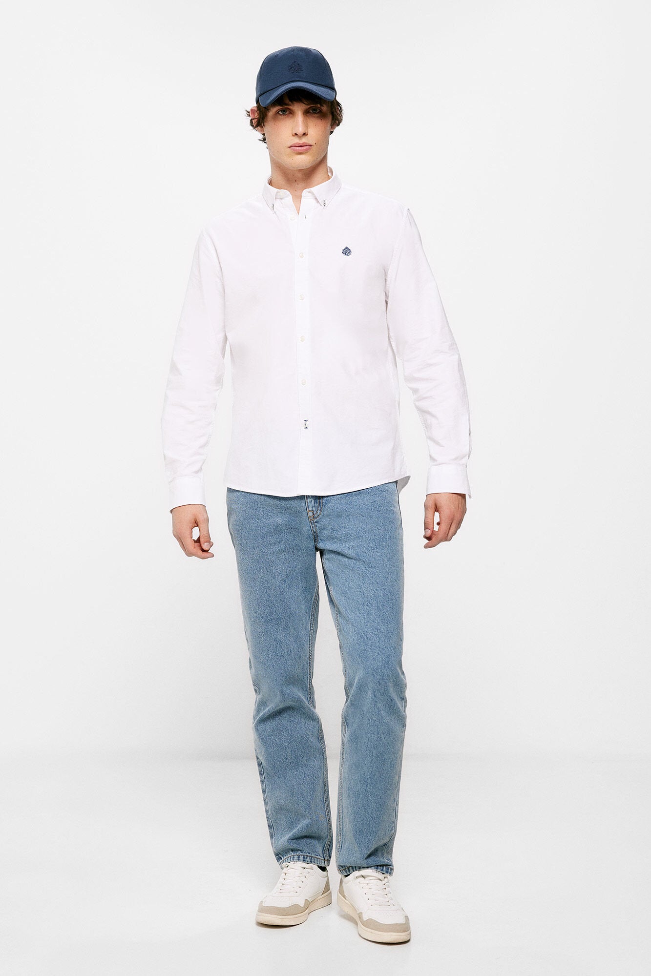 Button Down Long Sleeve Shirt_0277471_99_03