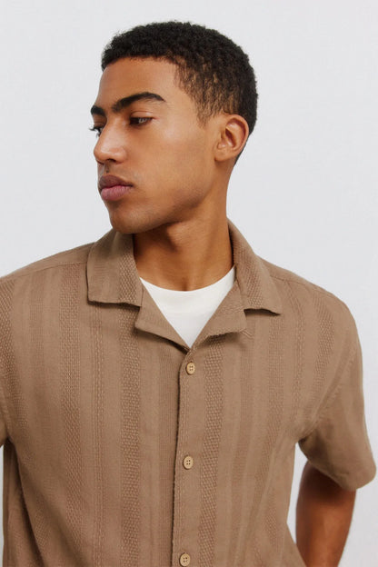 Springfield Brown Men Jacquard Short Sleeve Bowling Shirt SKU: 0343408_35 Image 02