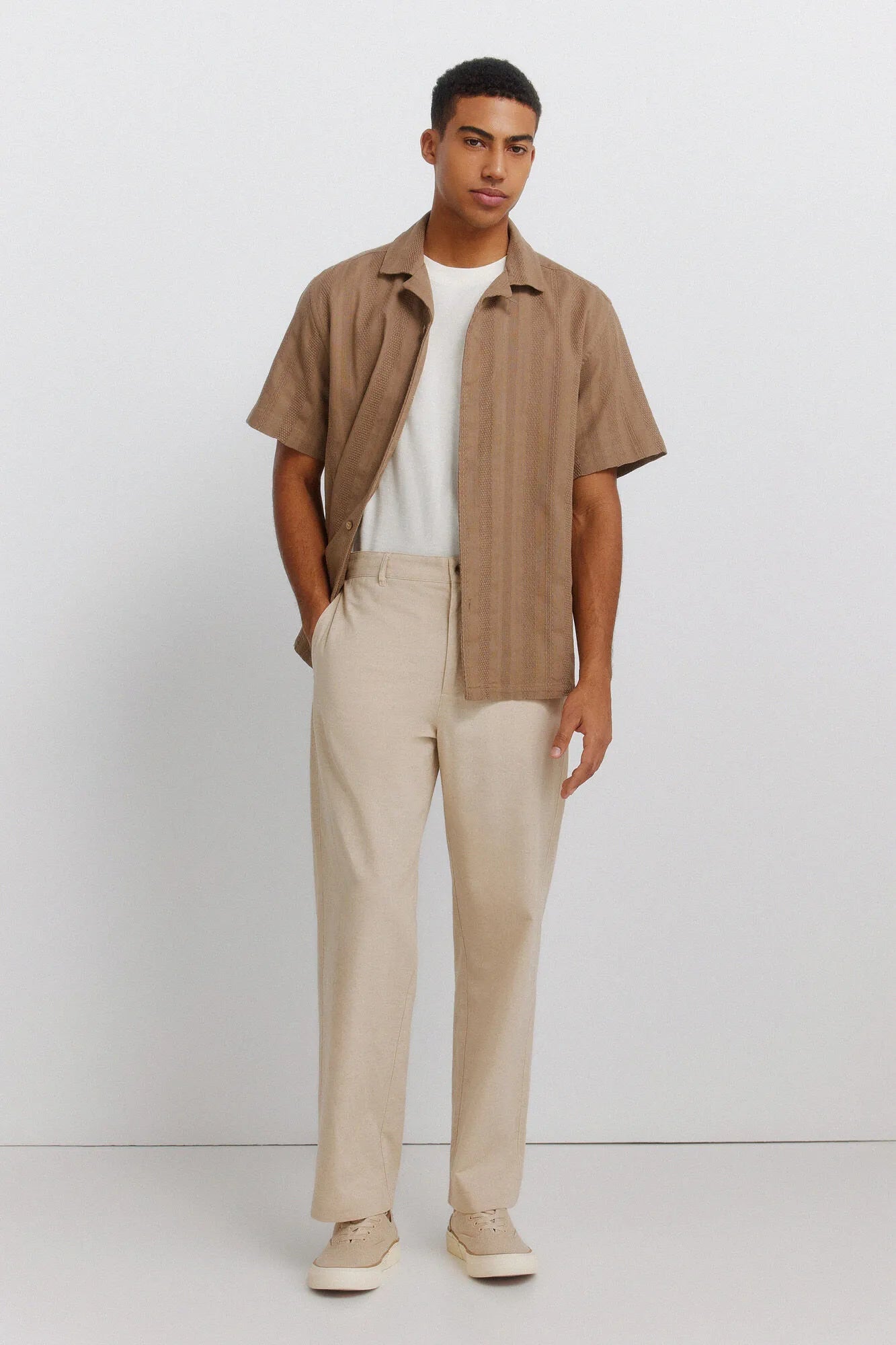 Springfield Brown Men Jacquard Short Sleeve Bowling Shirt SKU: 0343408_35 Image 03