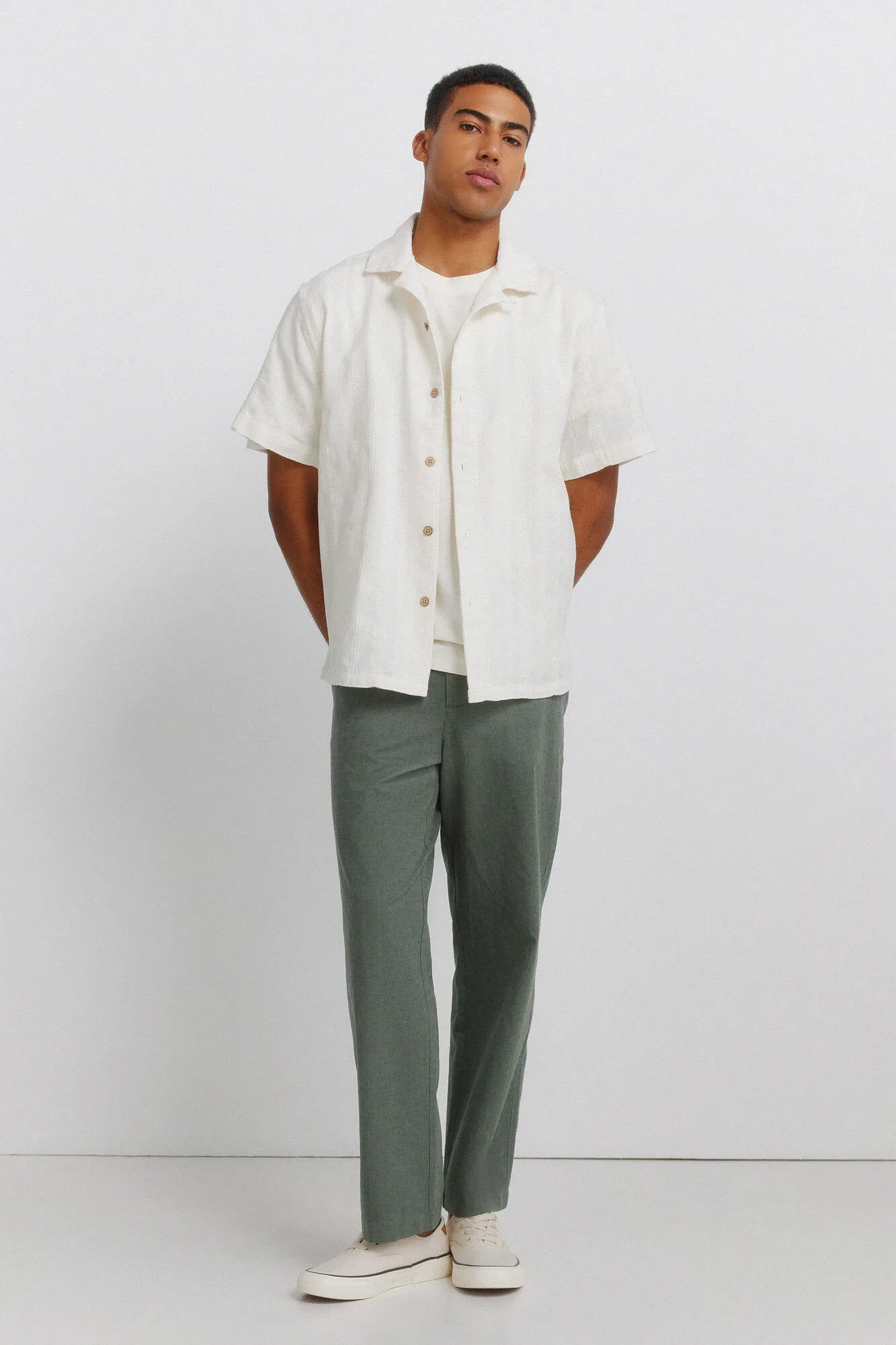 Springfield White Men Jacquard Short Sleeve Bowling Shirt SKU: 0343408_96 Image 05