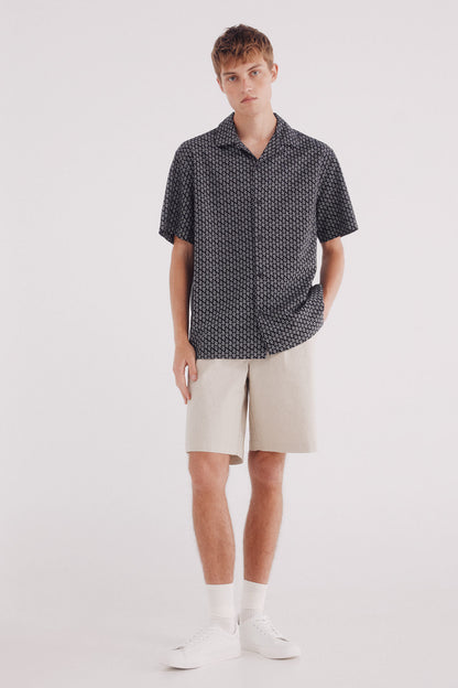 Springfield_Black_Printed Short Sleeve Bowling Shirt_0372133_01_03