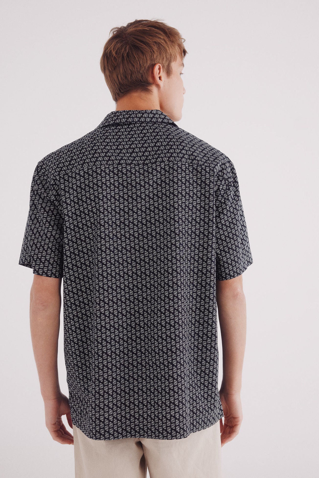 Springfield_Black_Printed Short Sleeve Bowling Shirt_0372133_01_04