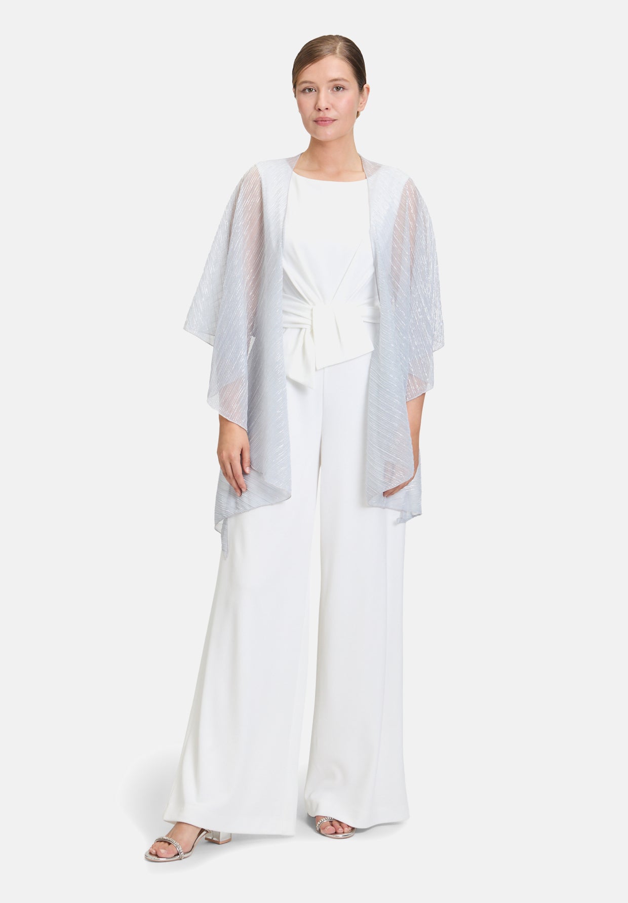 Vera Mont_Grey/Silver_Cape in a Glitter Look_0376-4208_9894_02