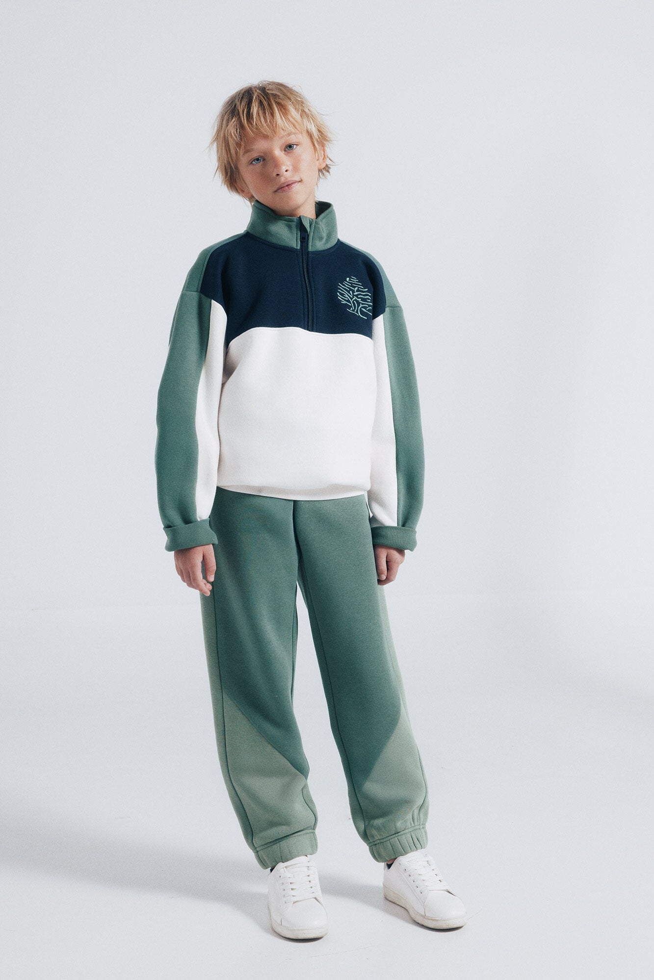 Springfield_Multicoloured_Boy&