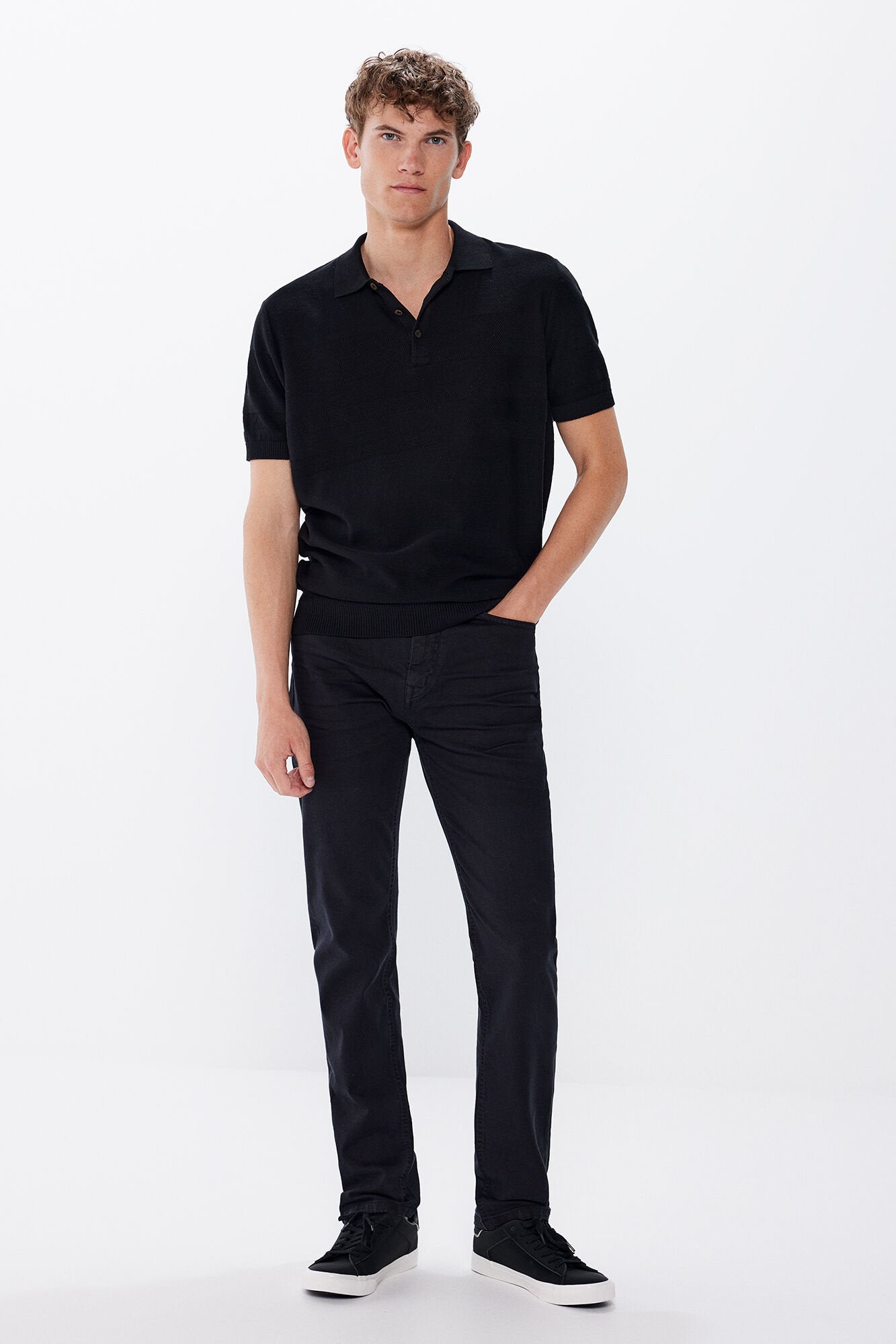 Slim Fit Coloured Trousers_0398851_01_01