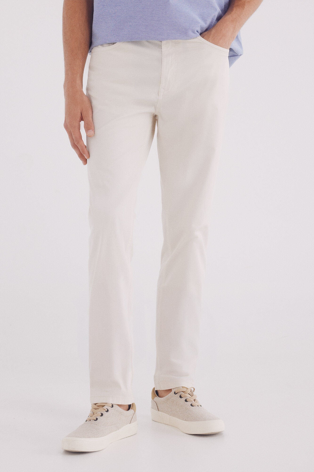 Springfield_Slim Fit Light Wash 5-Pocket Trousers_0399334_97_02