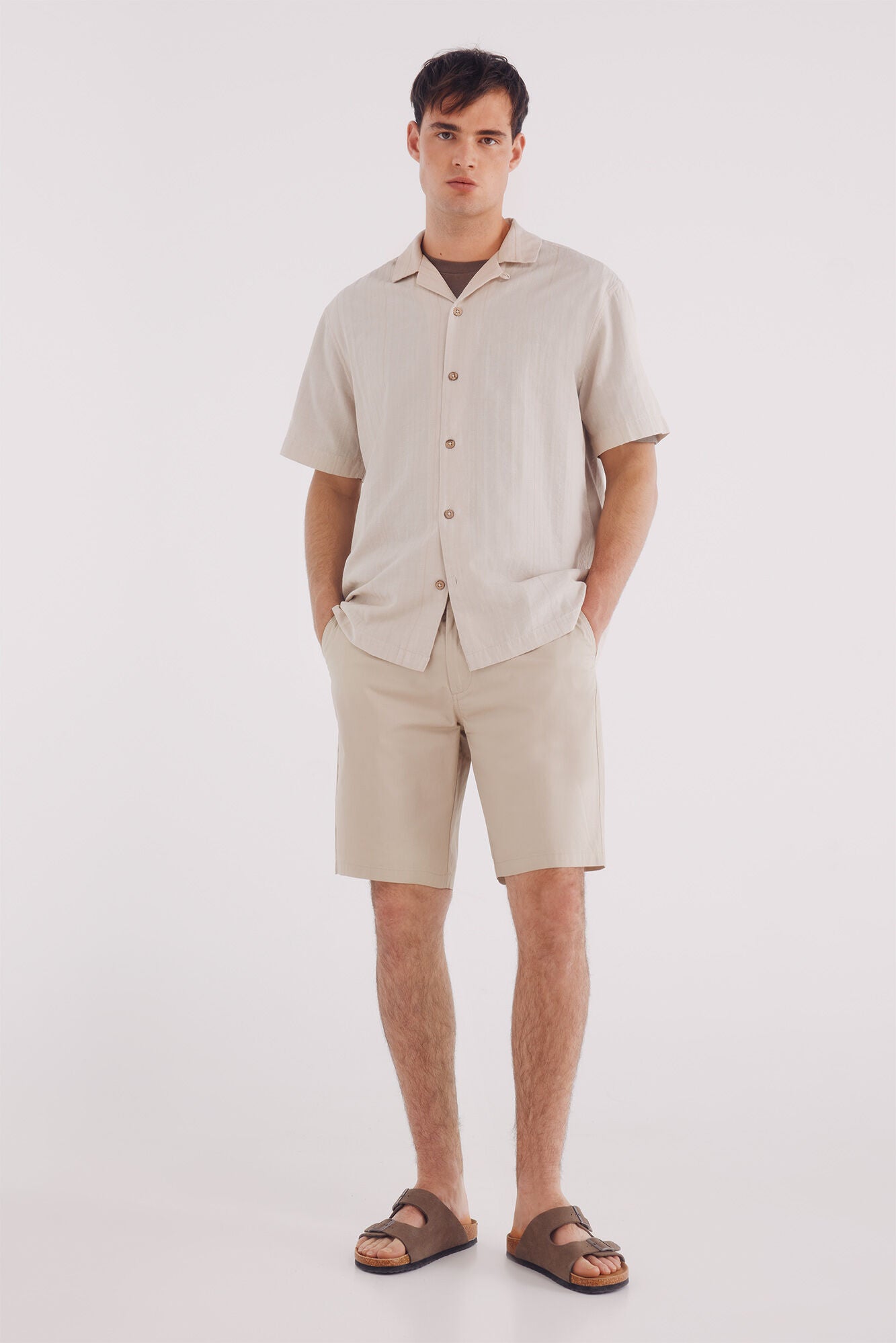 Springfield_Beige_Lightweight Comfort Fit Bermuda Shorts_0432177_37_01