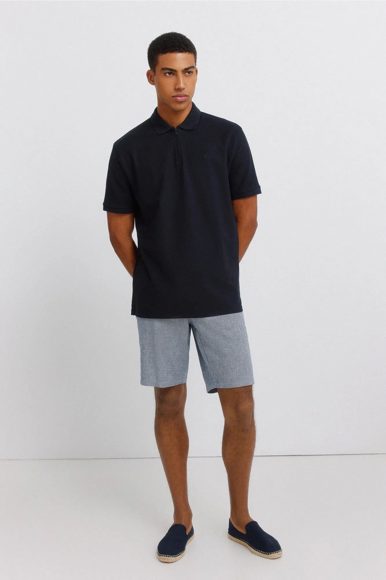 Springfield Blue Men Dobby Linen Comfort Fit Bermuda Shorts SKU: 0433674_17 Image 01