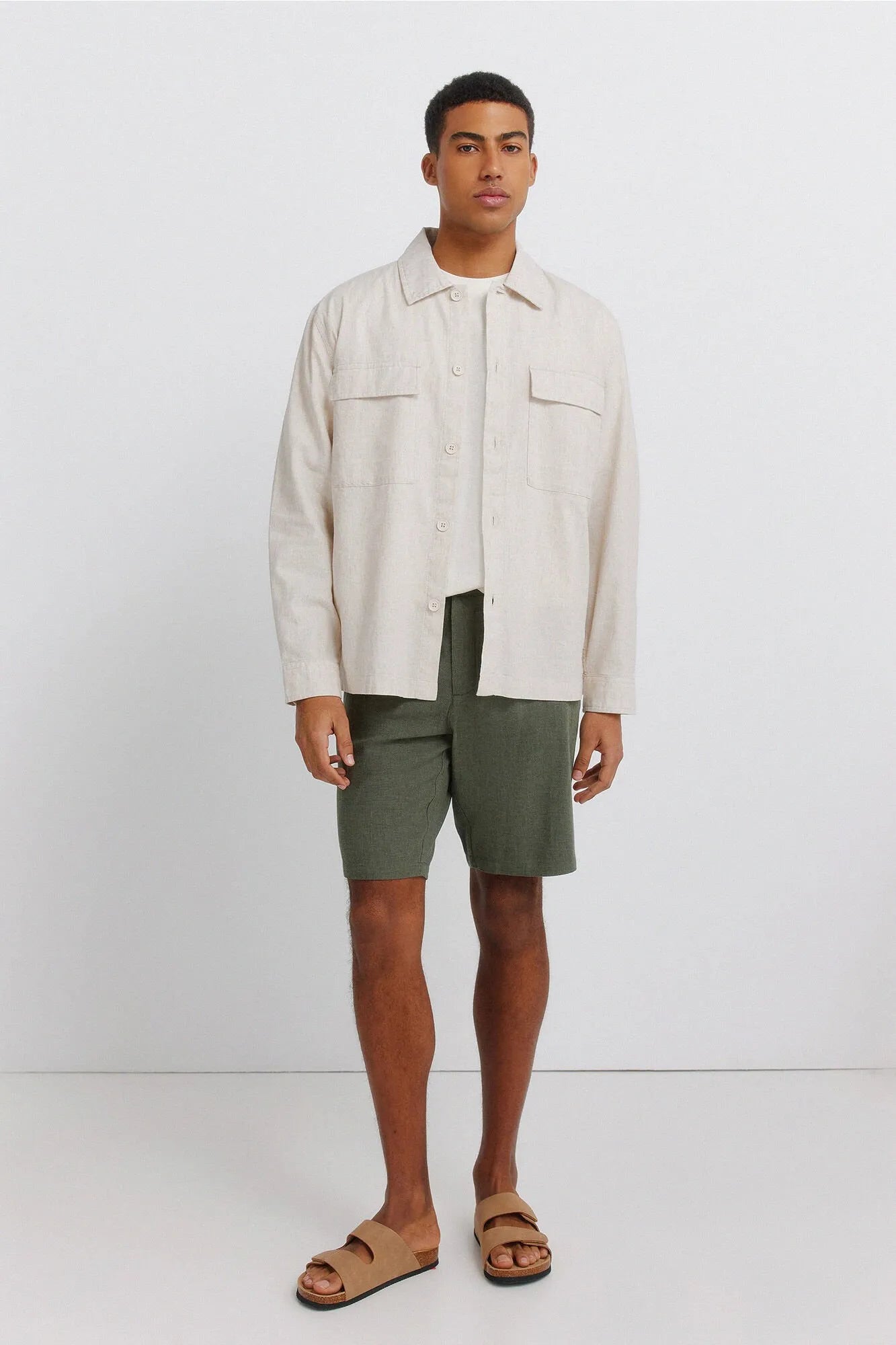 Springfield Khaki Men Dobby Linen Comfort Fit Bermuda Shorts SKU: 0433674_95 Image 01