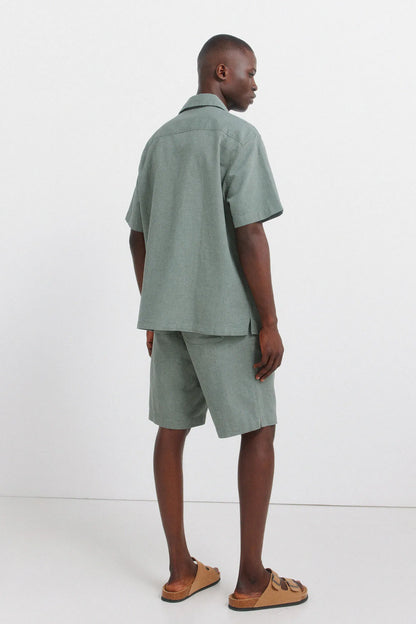 Springfield Green Men Linen Relaxed Fit Bermuda Shorts SKU: 0433675_23 Image 04
