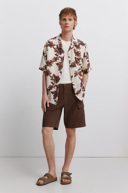 Springfield Brown Men Linen Cargo Comfort Fit Bermuda Shorts SKU: 0433682_39 Image 01