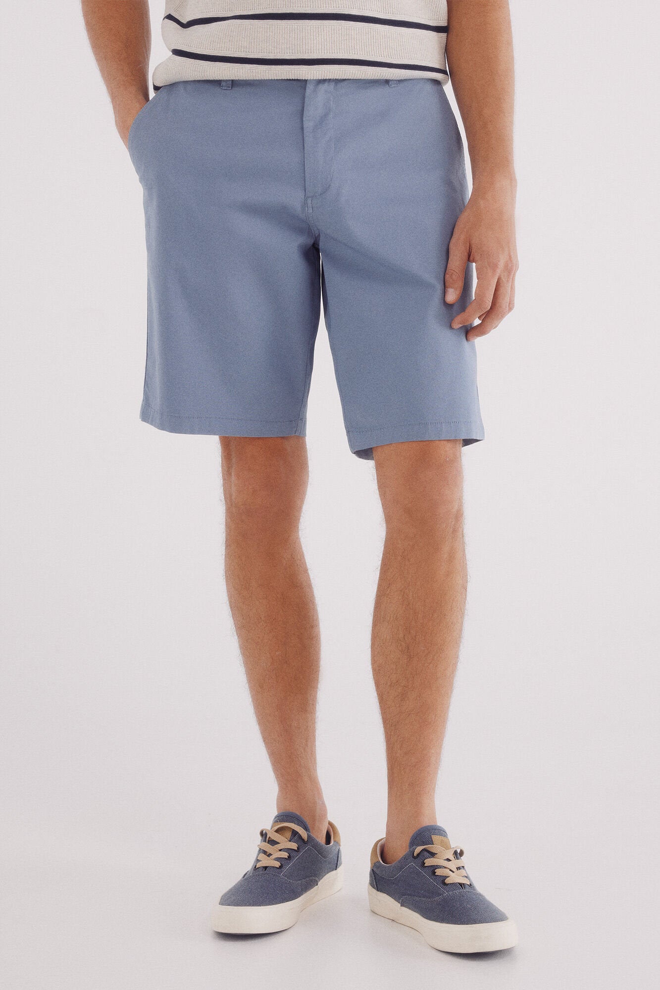 Springfield_Coloured Comfort Fit Bermuda Shorts_0439942_15_02