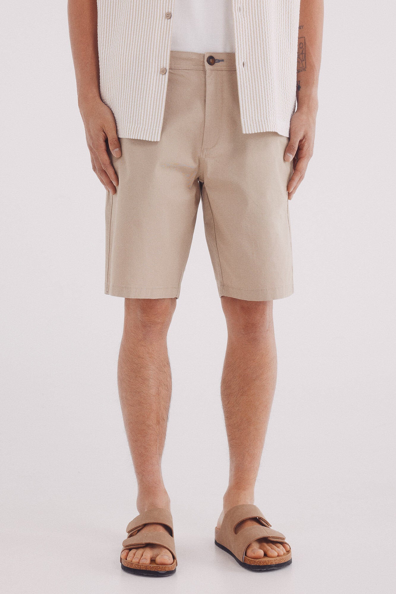 Springfield_Coloured Comfort Fit Bermuda Shorts_0439942_51_04