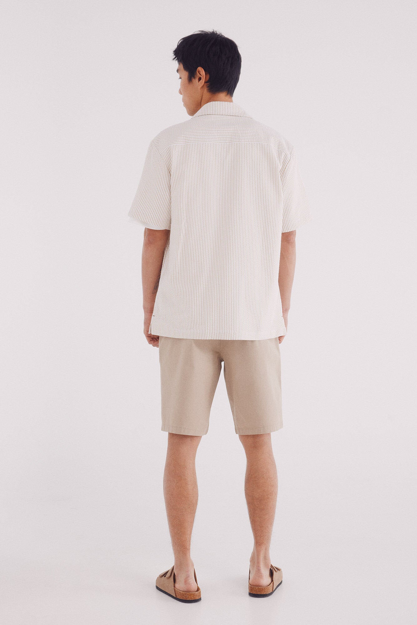 Springfield_Coloured Comfort Fit Bermuda Shorts_0439942_51_05