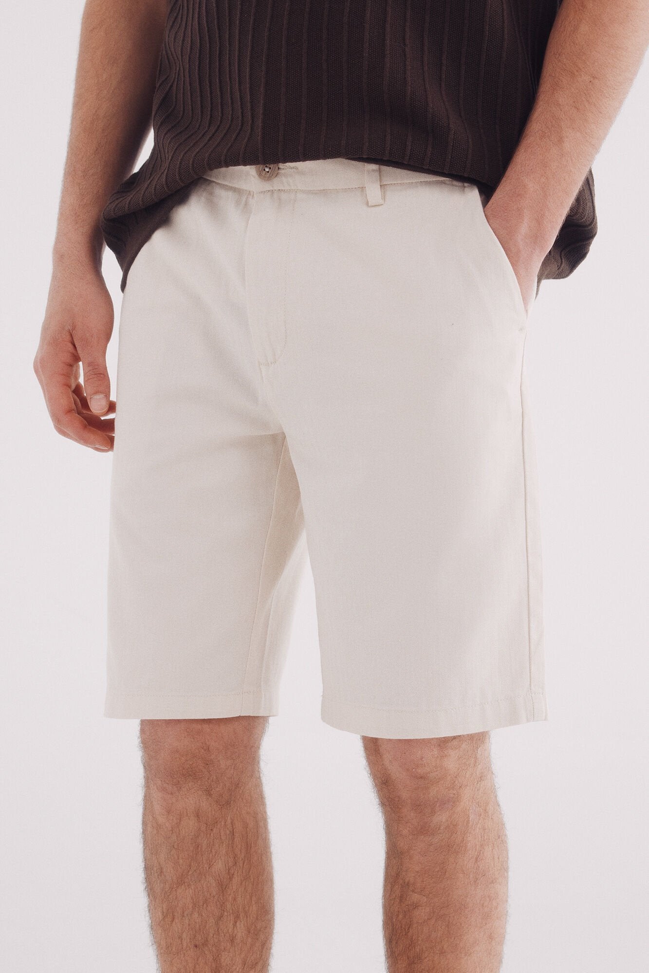 Springfield_Slim Fit Cotton Herringbone Bermuda Herringbone_0439945_97_03