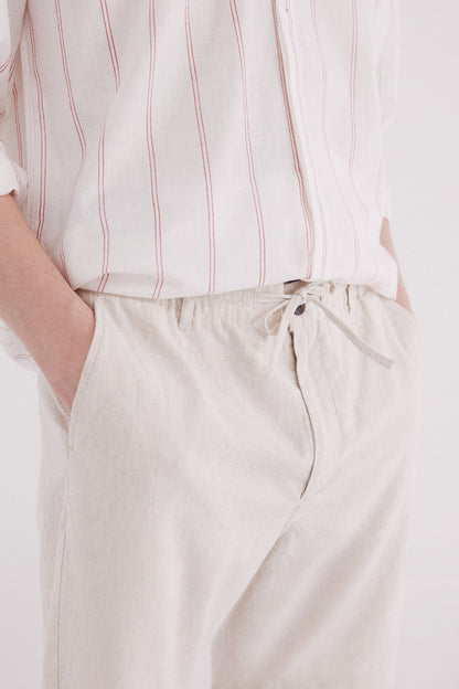 Springfield_Slim Fit Linen Bermuda Shorts_0439946_97_02