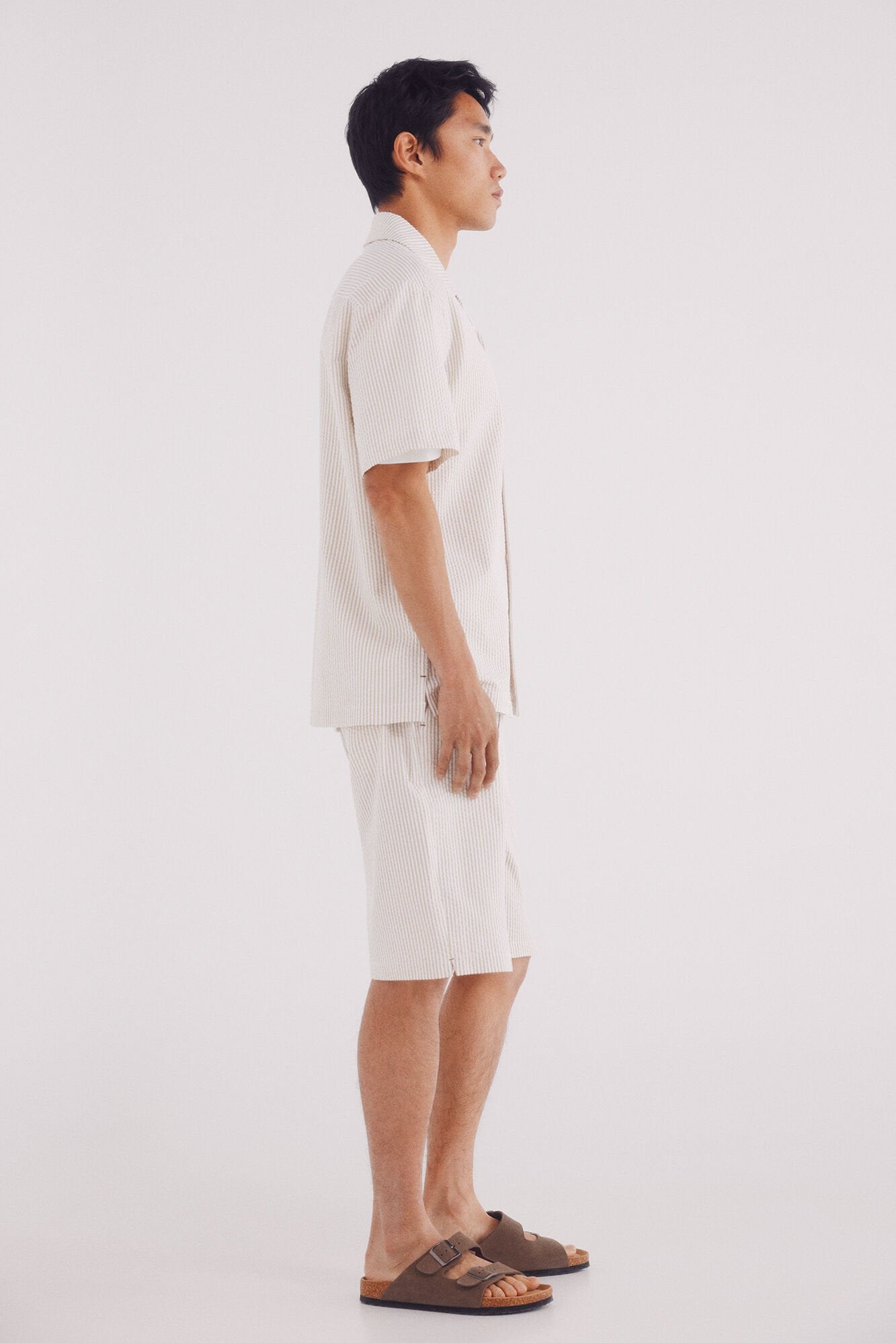 Springfield_Relaxed Fit Seersucker Bermuda Shorts_0439957_51_04