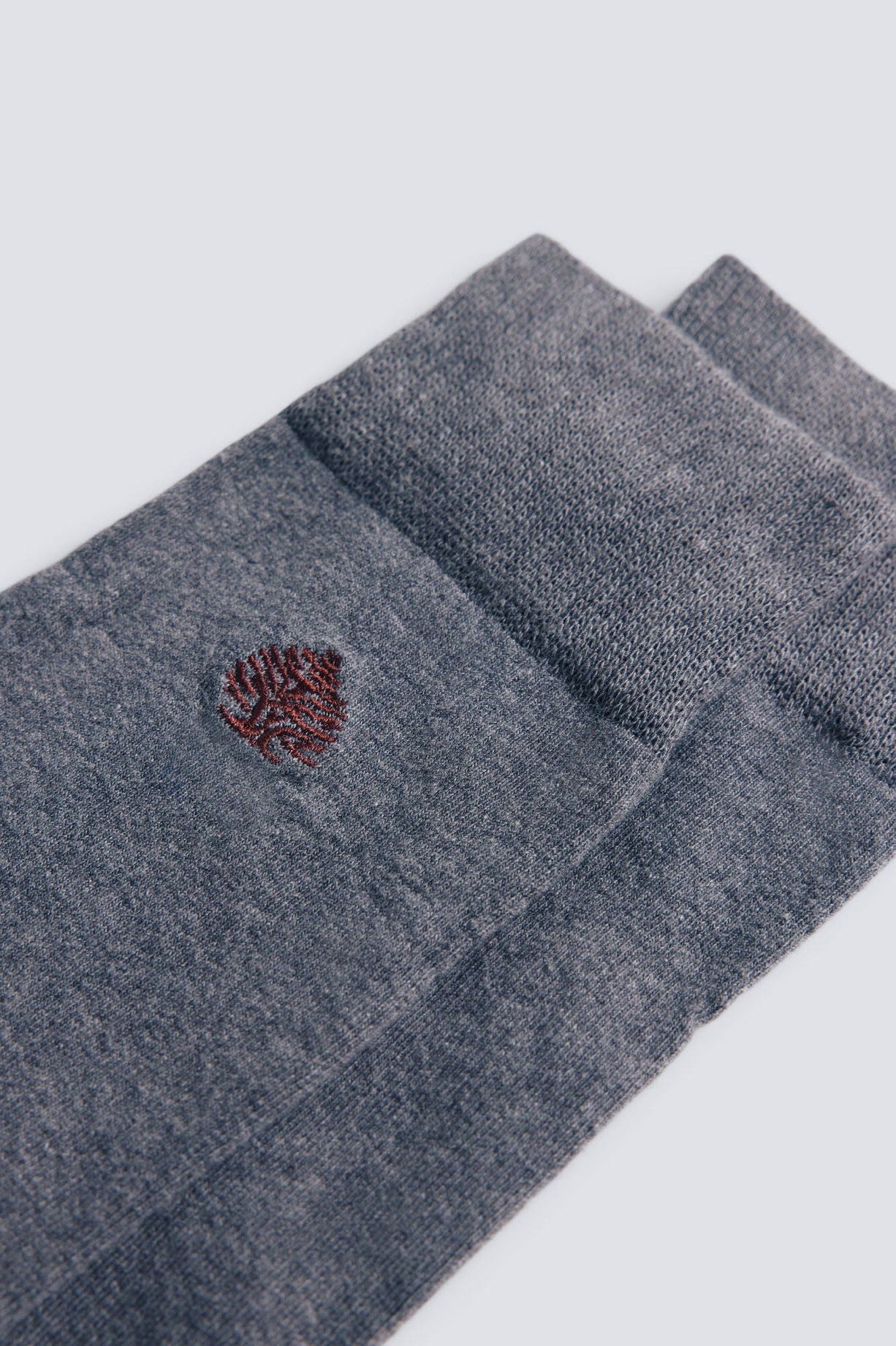 Springfield_Dark_Grey_Long Monochrome Socks with Springfield Logo_0472117_42_02