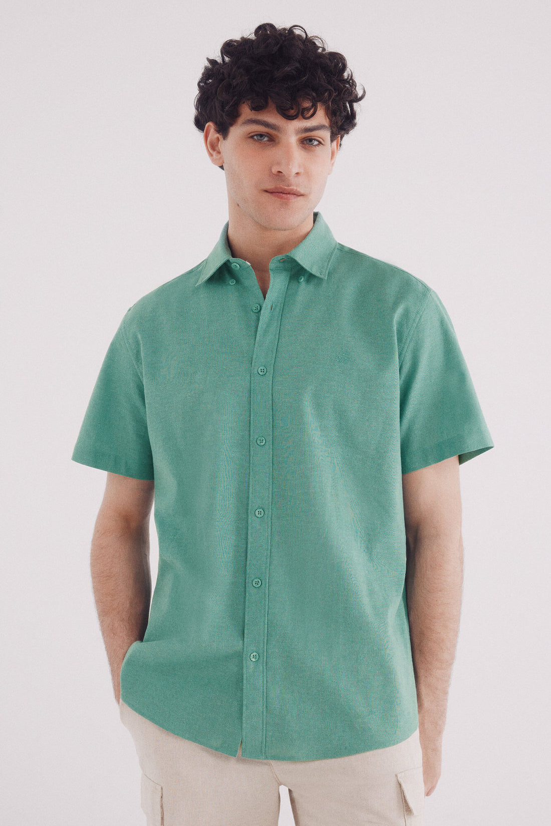 Springfield_Linen Shirt with Short Sleeves_0549131_25_01