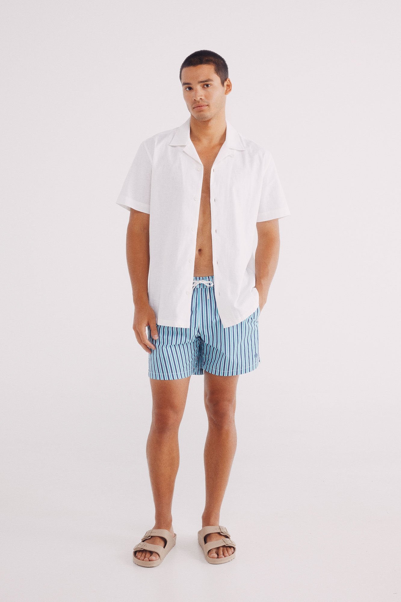 Springfield_Striped Print Seersucker Swim Shorts_0599357_82_01