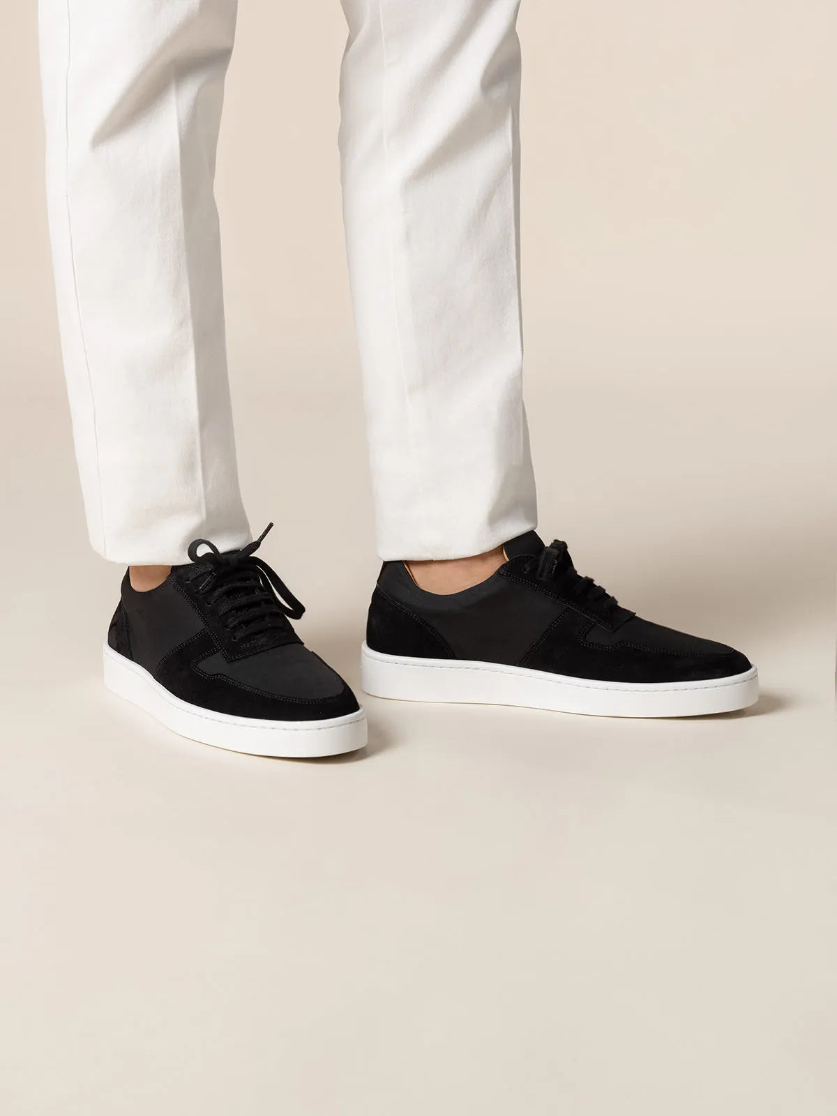 Aurelien Black Men Black Technical Bayside Sneaker SKU: 06-024-13-05-26-0000_001 Image 02