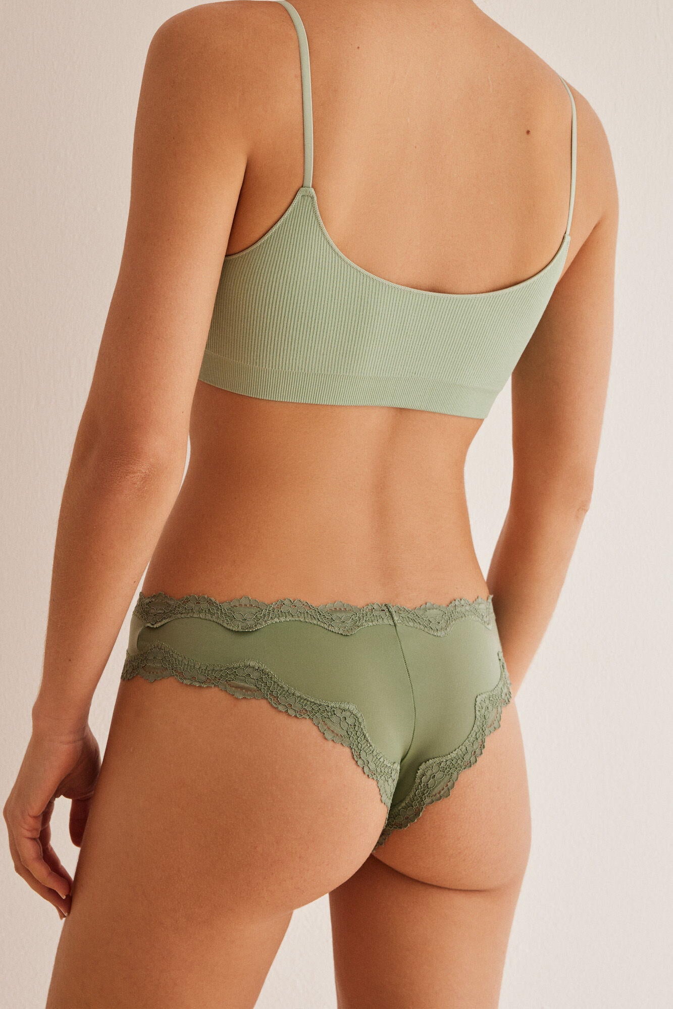 Green Brazilian Brief_0877611_21_02