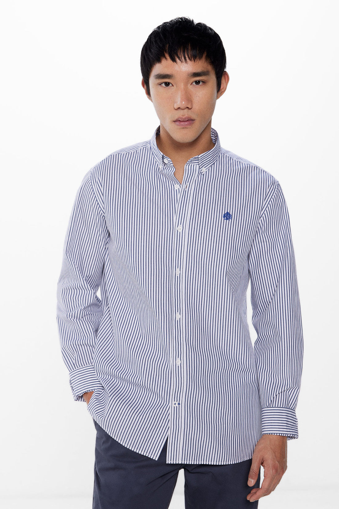 Button Down Shirt With Logo_0947621_16_01