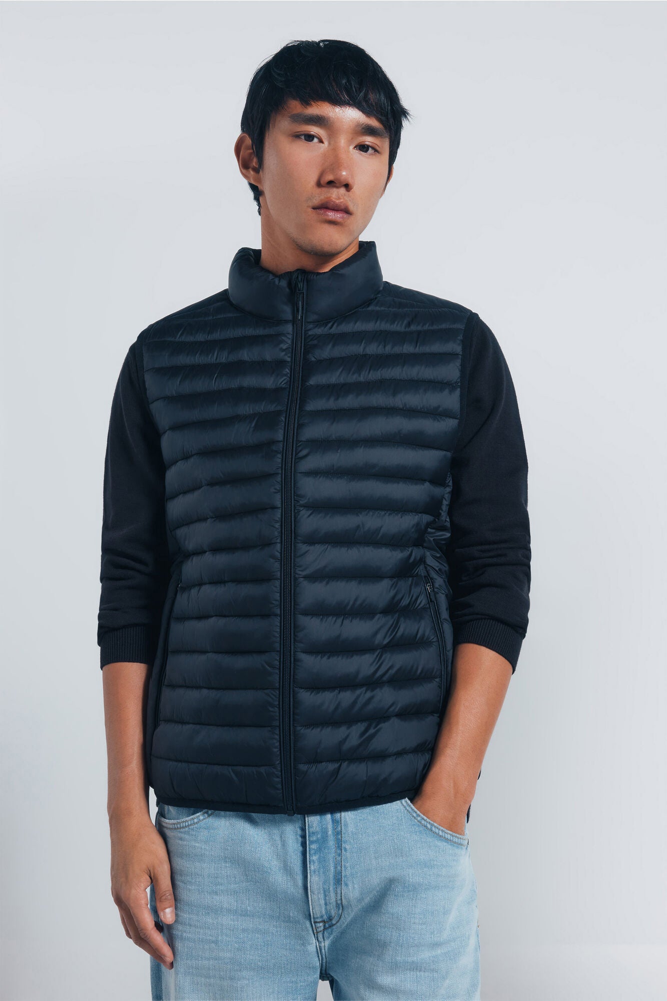 Springfield_Black_Quilted Gilet_0952080_01_04