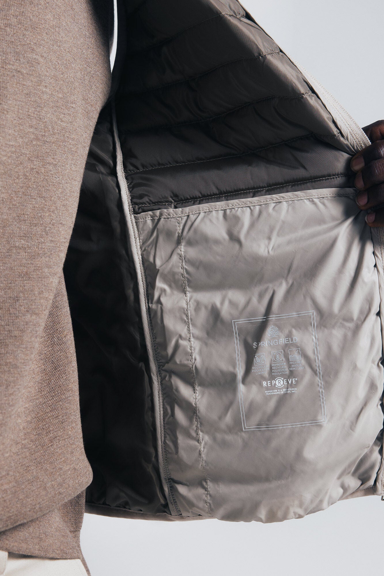 Springfield_Beige_Quilted Gilet_0952080_36_04