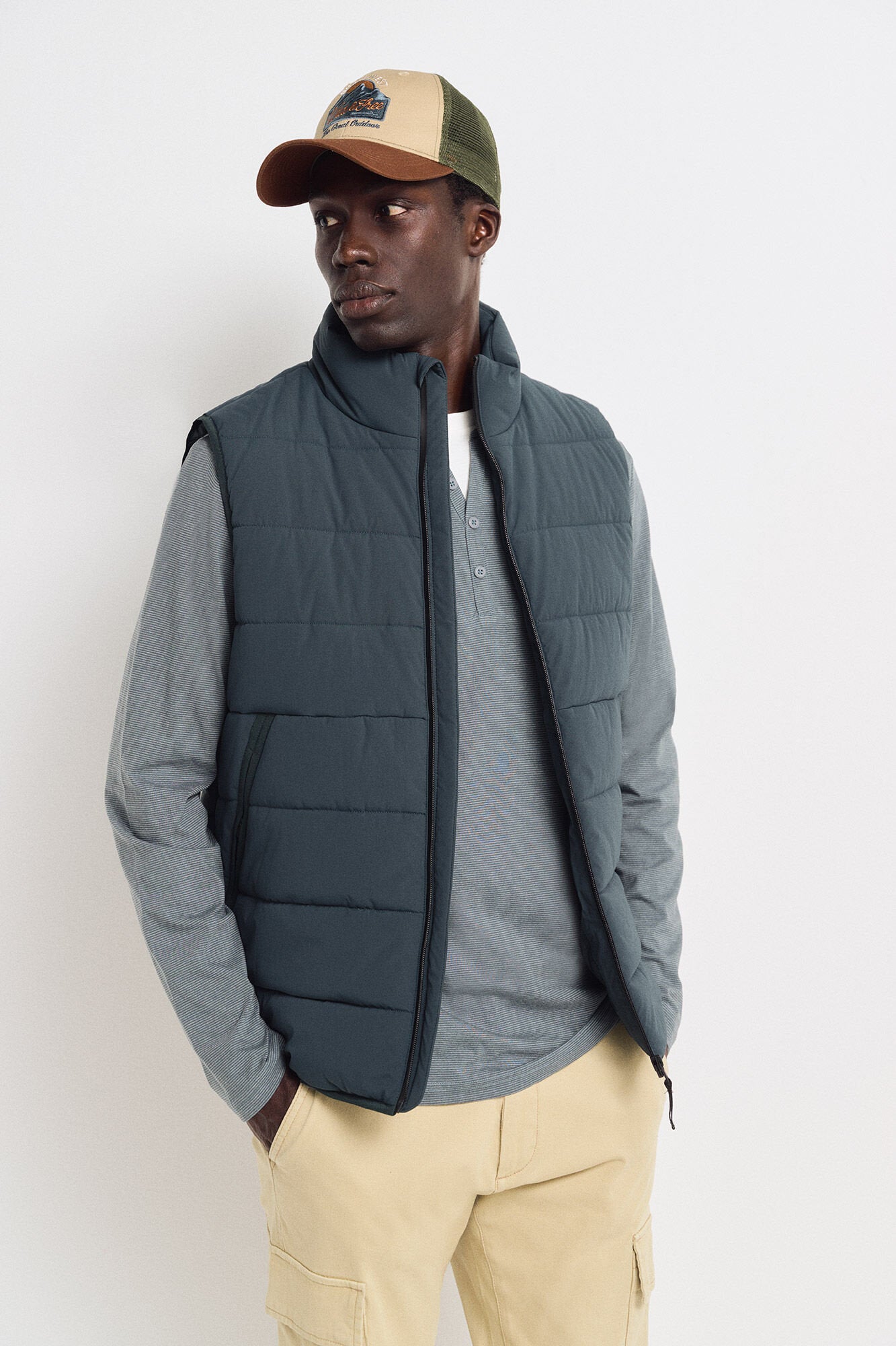 Padded Vest_0958332_82_01