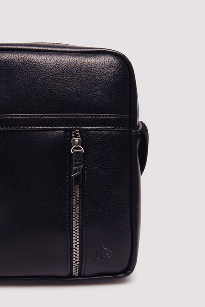 Springfield_Black_Medium Black Crossbody Bag_0962577_01_04