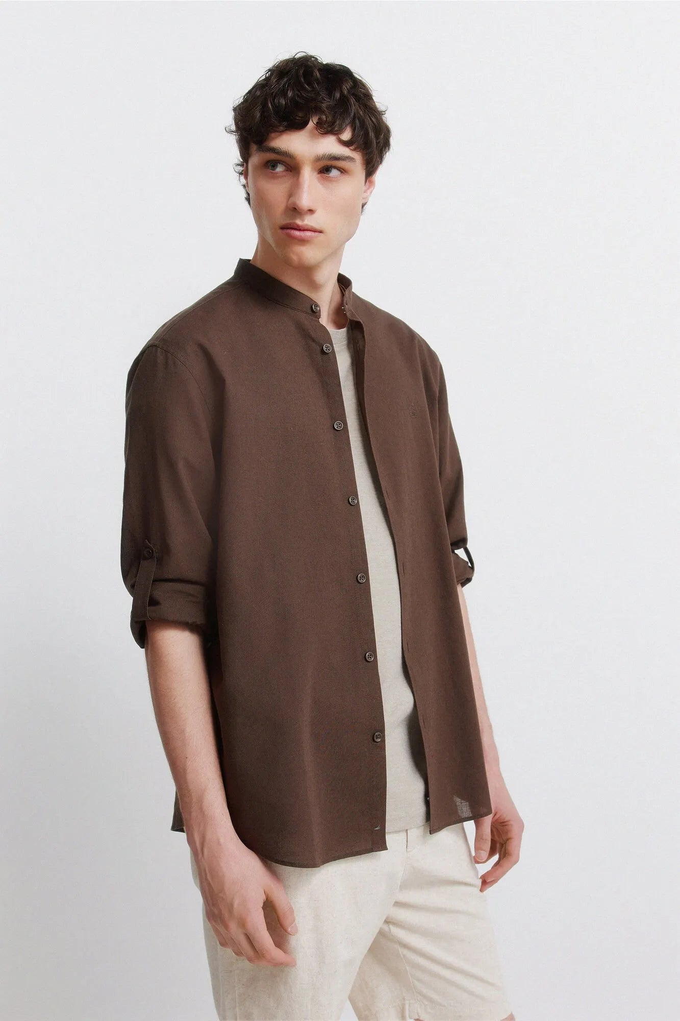 Springfield 0 Men Linen Mandarin Collar Shirt SKU: 0993403_39 Image 01