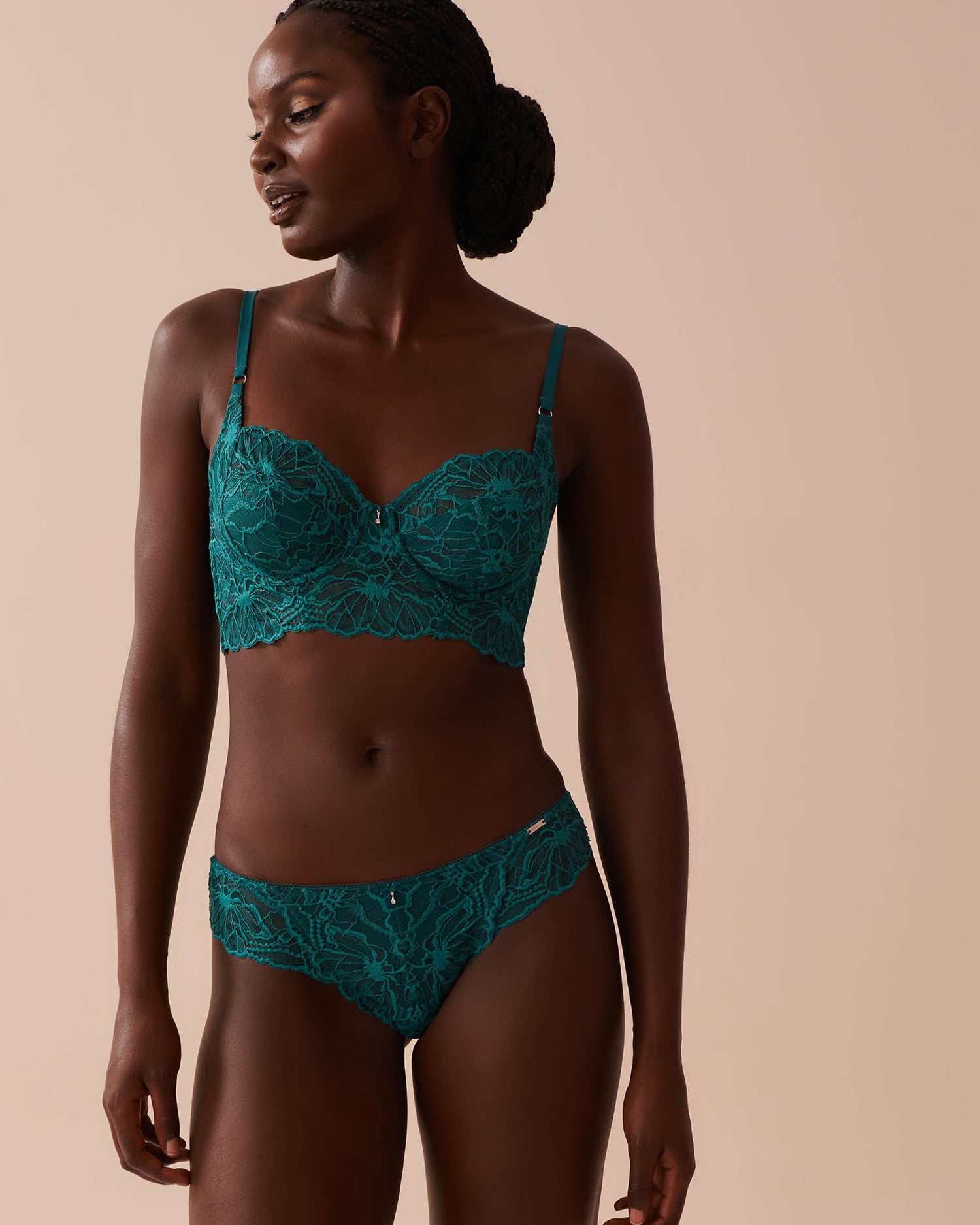 Unlined Full Coverage 2-tone Lace Bra in Different Cup Sizes_10100155_30032_04