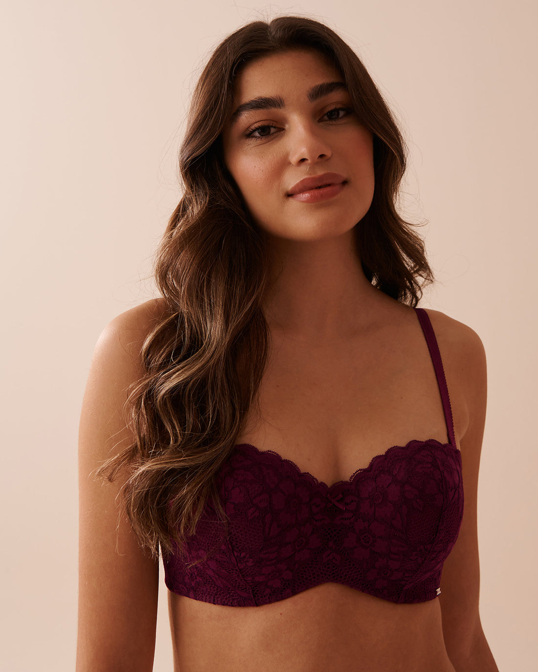 Lightly Lined Strapless Memory Foam 2-Tone Lace Bra in Different Cup Sizes_10200401_50069_02