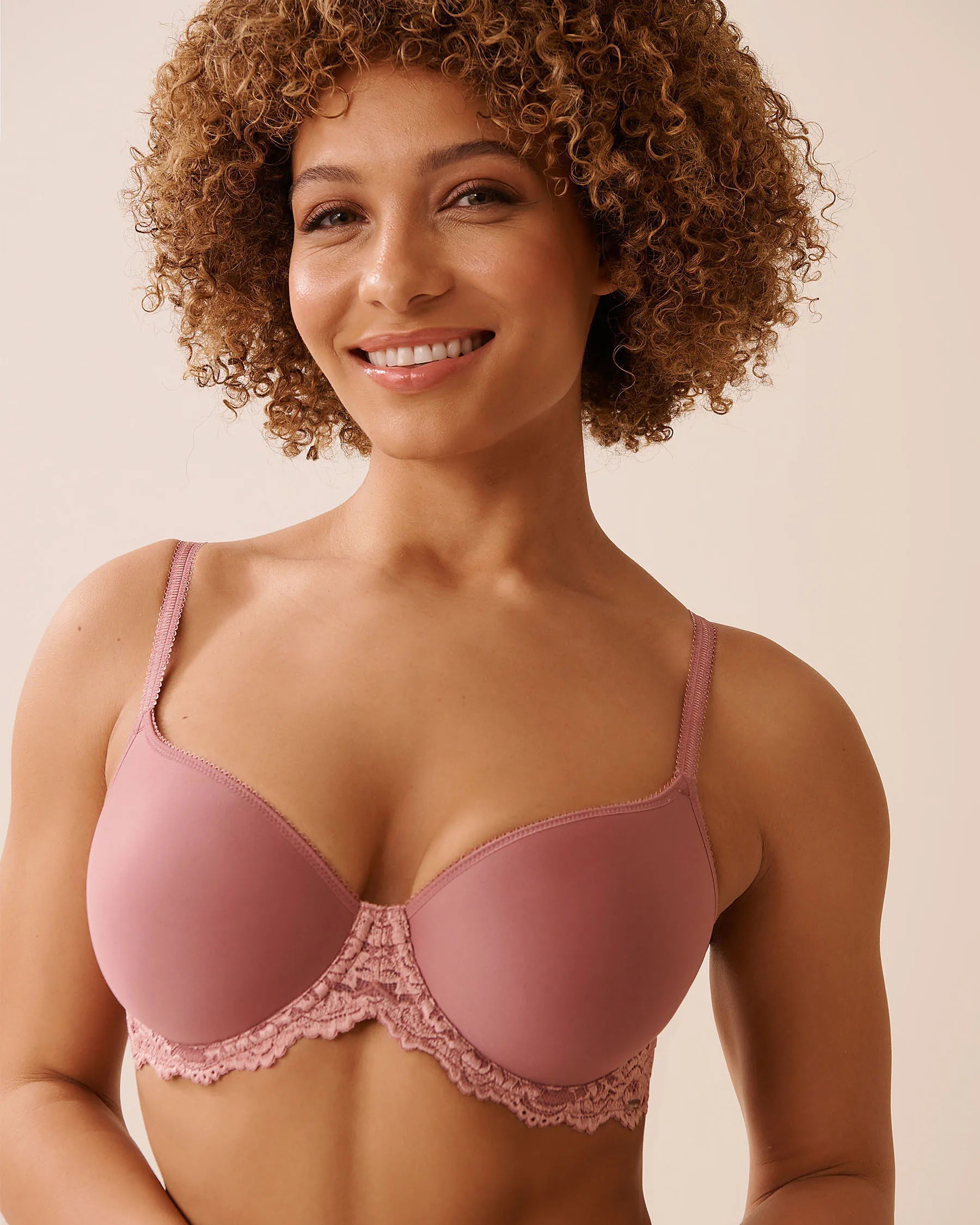 La Vie en Rose_Nostalgia Rose_Lightly Lined Contour Bra in Different Cup Sizes_10200535_60211_03