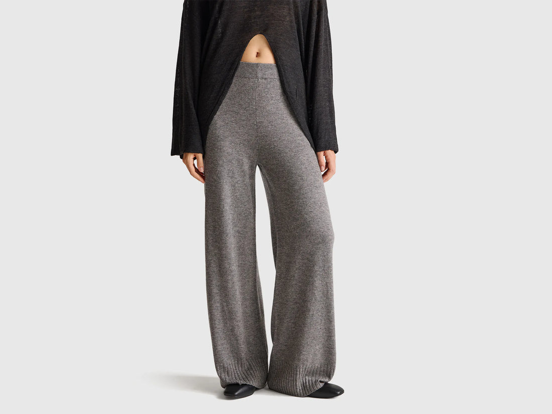 Benetton_Dark Gray_Dark Gray Wide Leg Trousers in Cashmere and Wool Blend_102HDF00Z_572_02