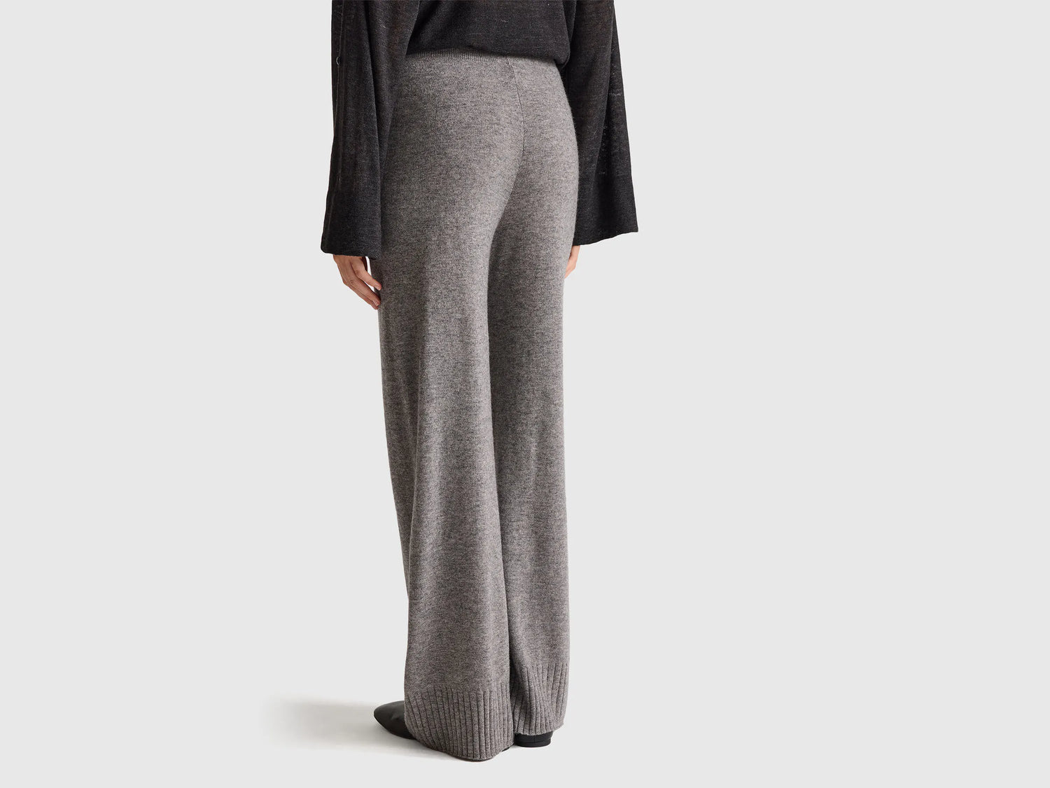 Benetton_Dark Gray_Dark Gray Wide Leg Trousers in Cashmere and Wool Blend_102HDF00Z_572_03